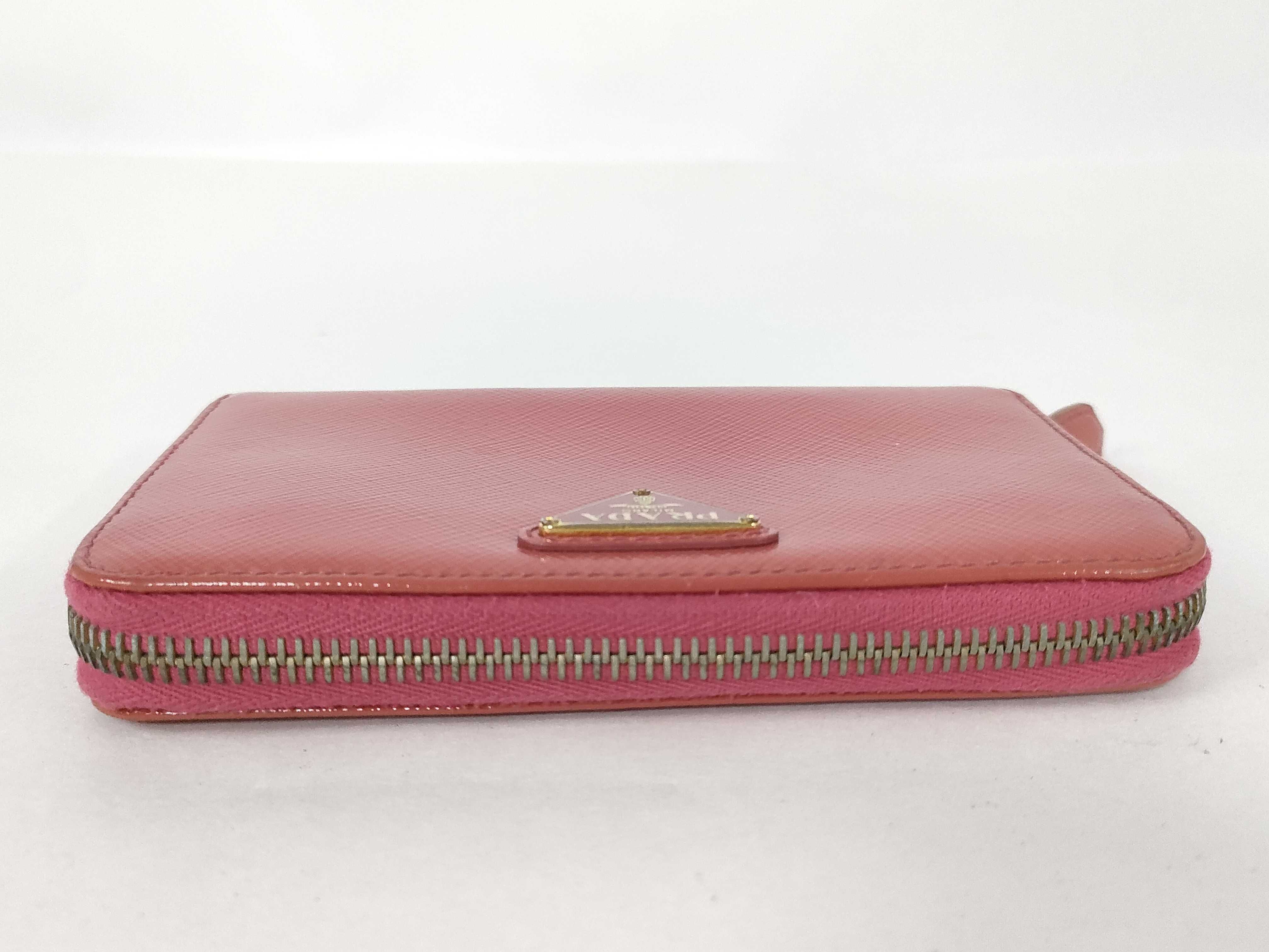 wallet — view 5