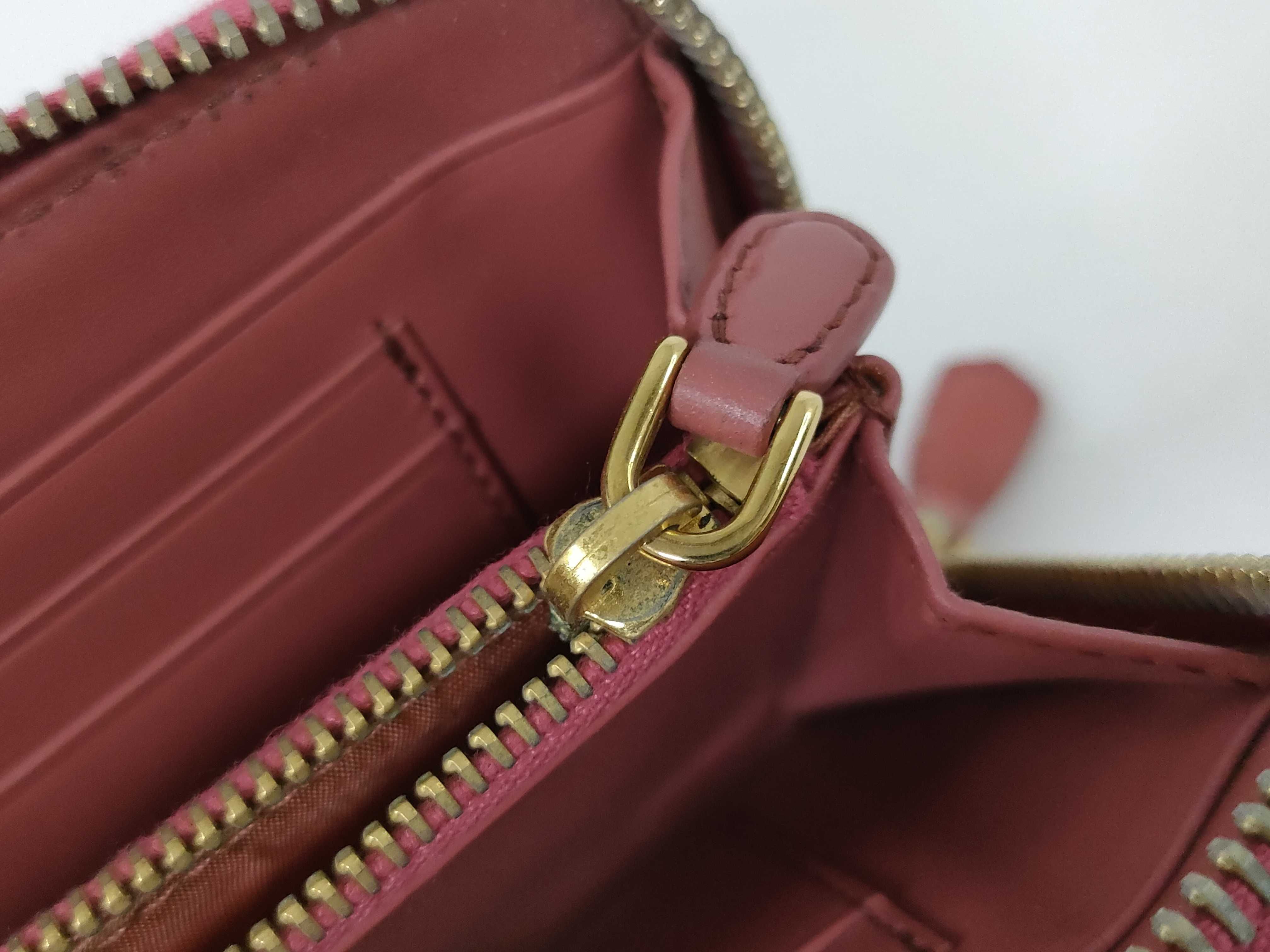 wallet — view 10
