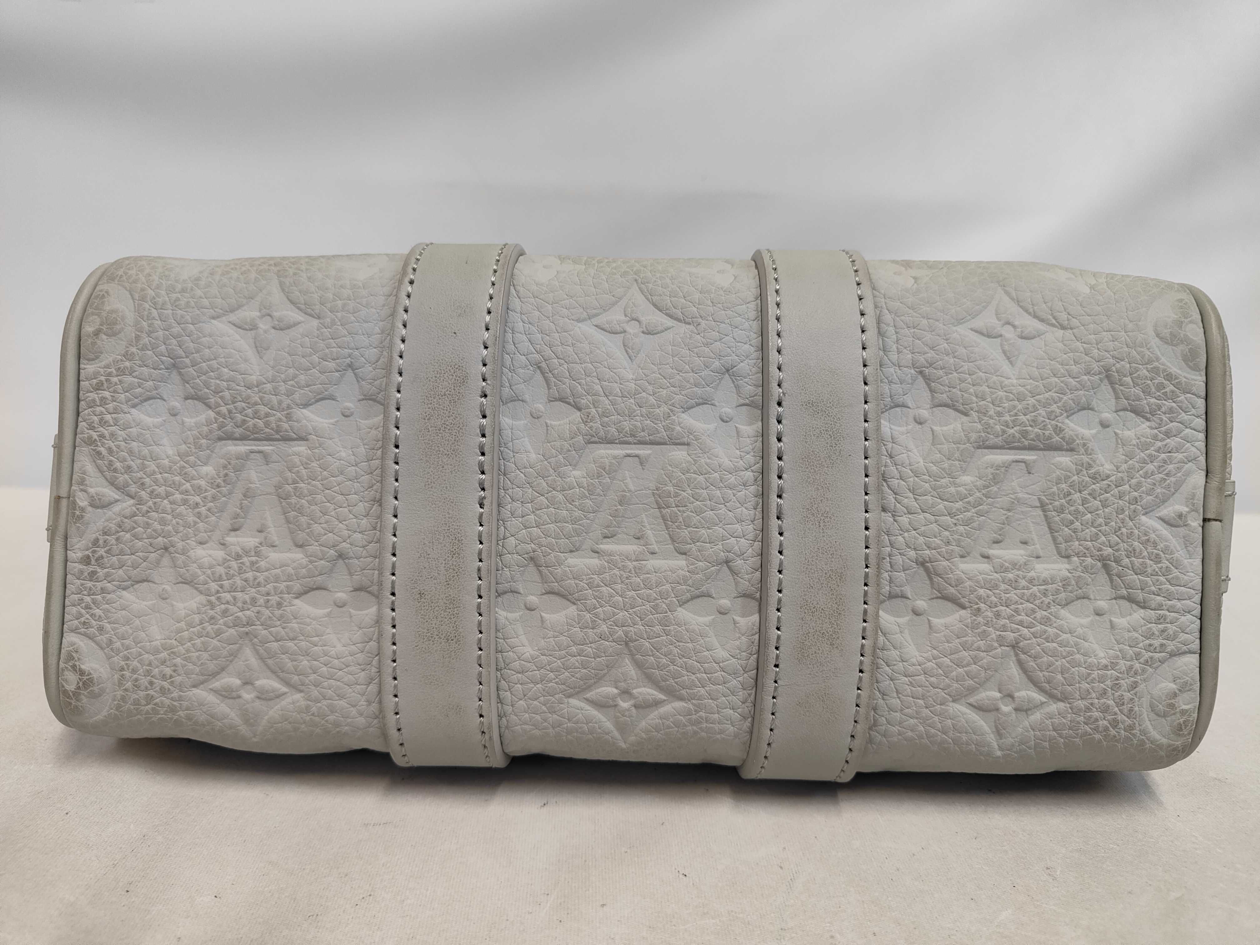 Taurillon Keepall Bandoulière 25 Handbag — view 4