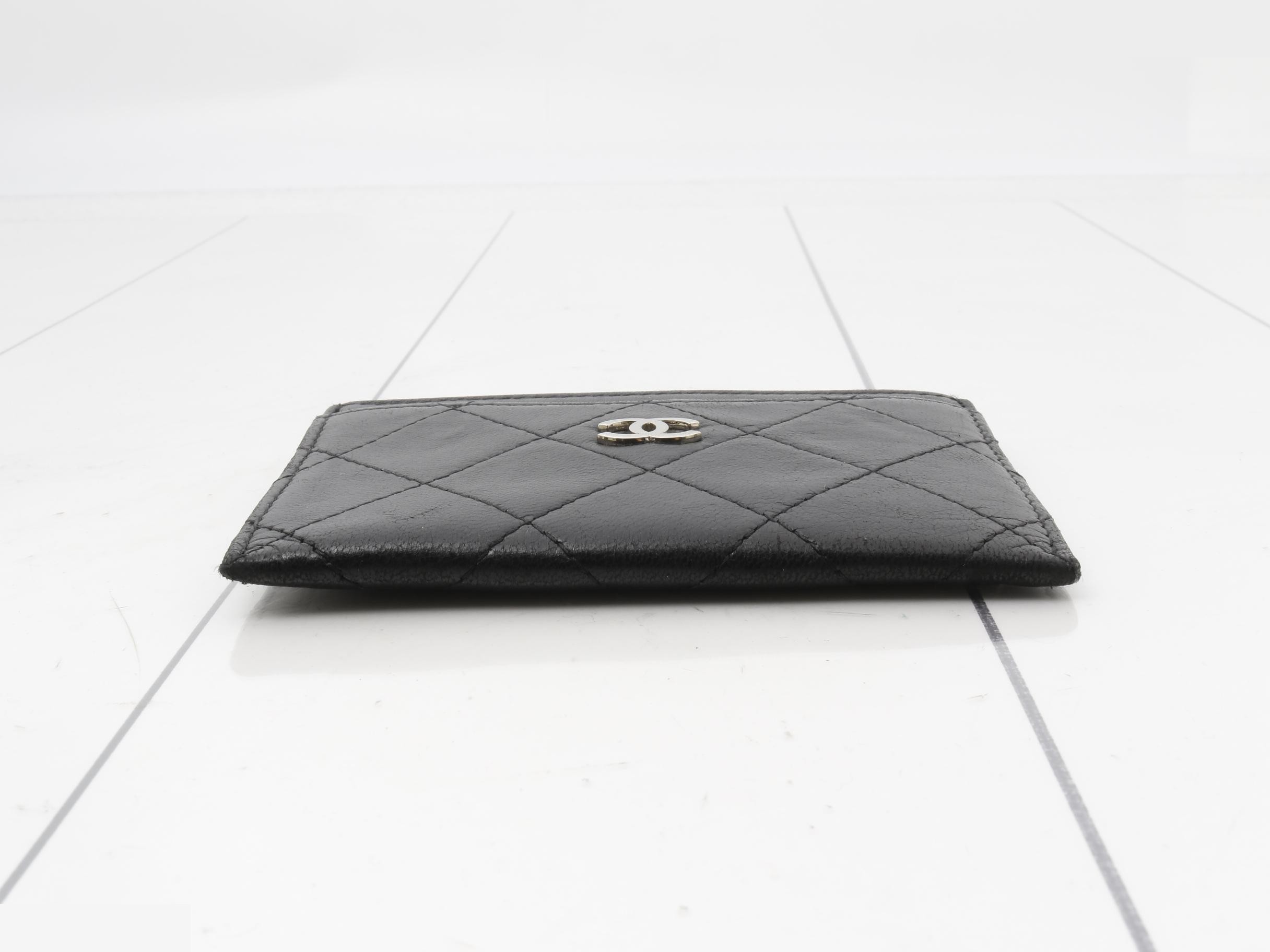 Classic Black — view 3