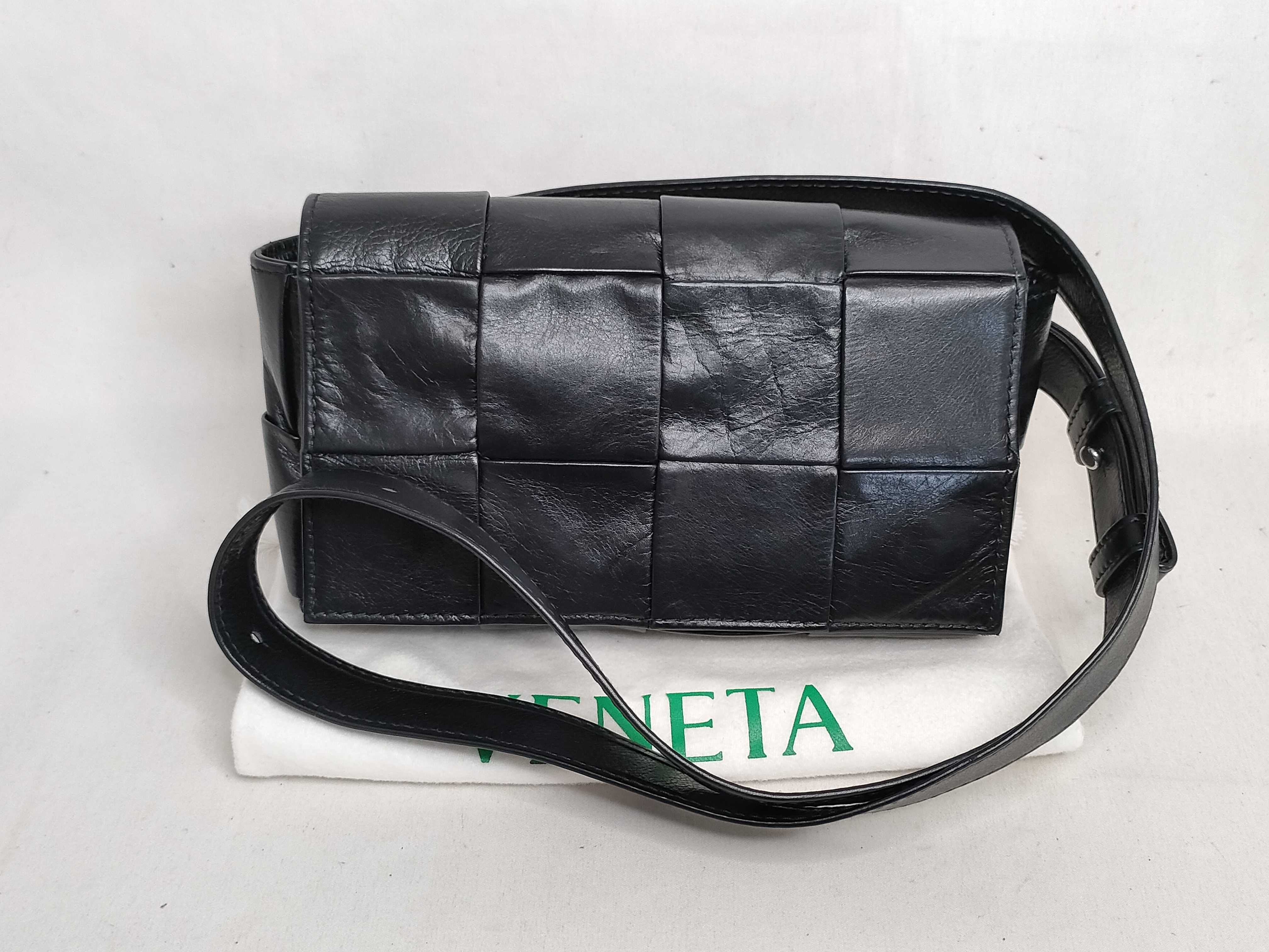 Maxi Intrecciato Cassette Leather Waist Pouch Black Shoulder Bag