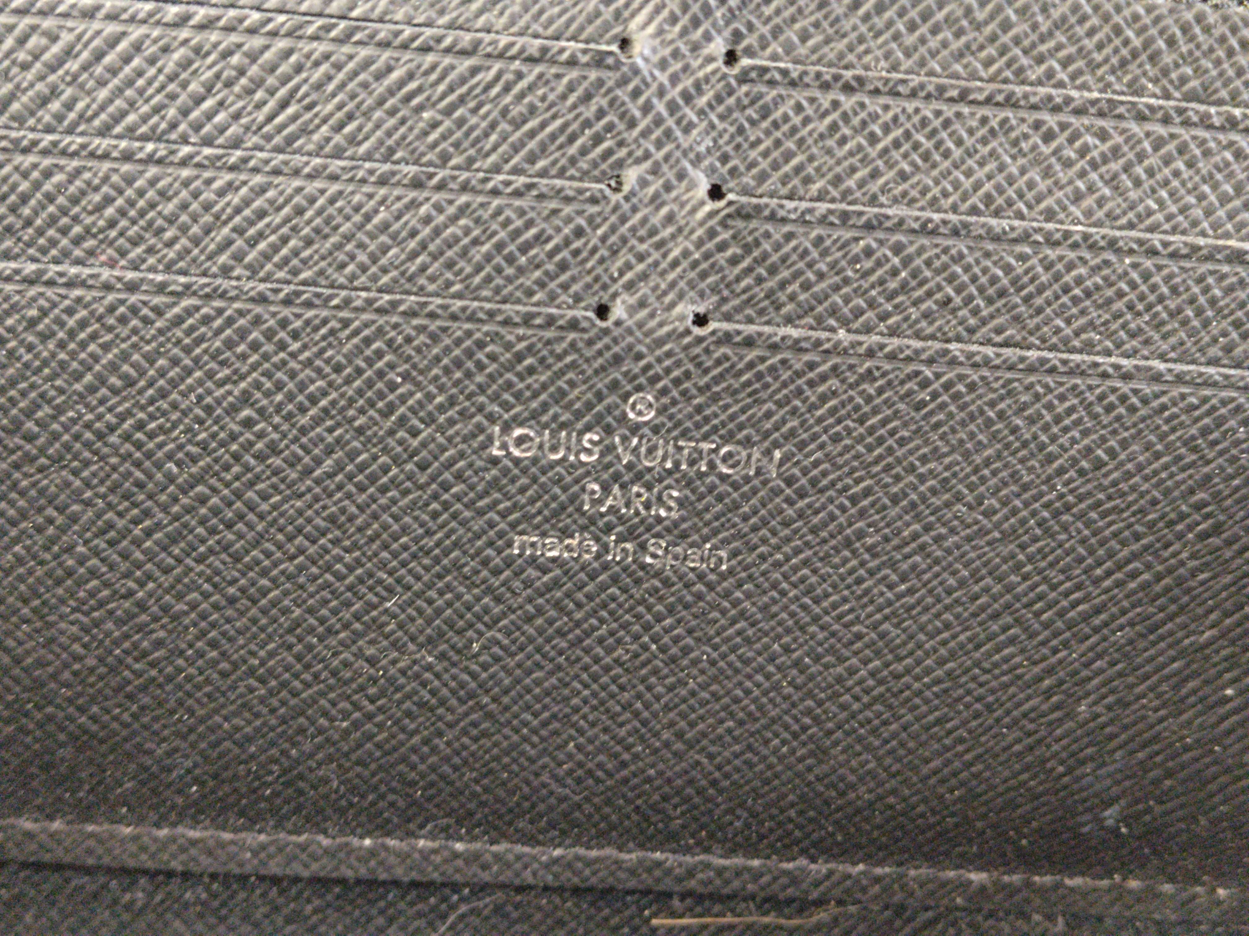 Damier Graphite Pattern Bifold Wallet — view 10