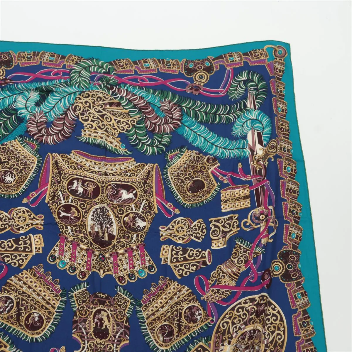 Carre Géant Sous LE guide de Mars (God of War Mars) Scarf, Cashmere x Silk, Blue x Purple. Shows signs of wear, including snags, — view 3