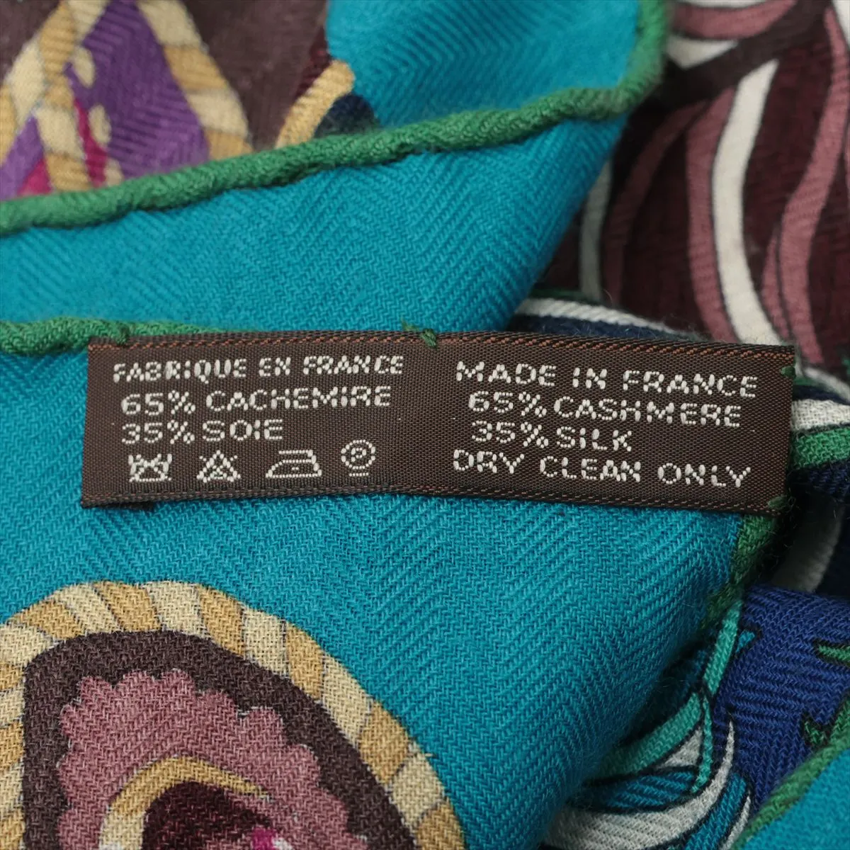 Carre Géant Sous LE guide de Mars (God of War Mars) Scarf, Cashmere x Silk, Blue x Purple. Shows signs of wear, including snags, — view 6