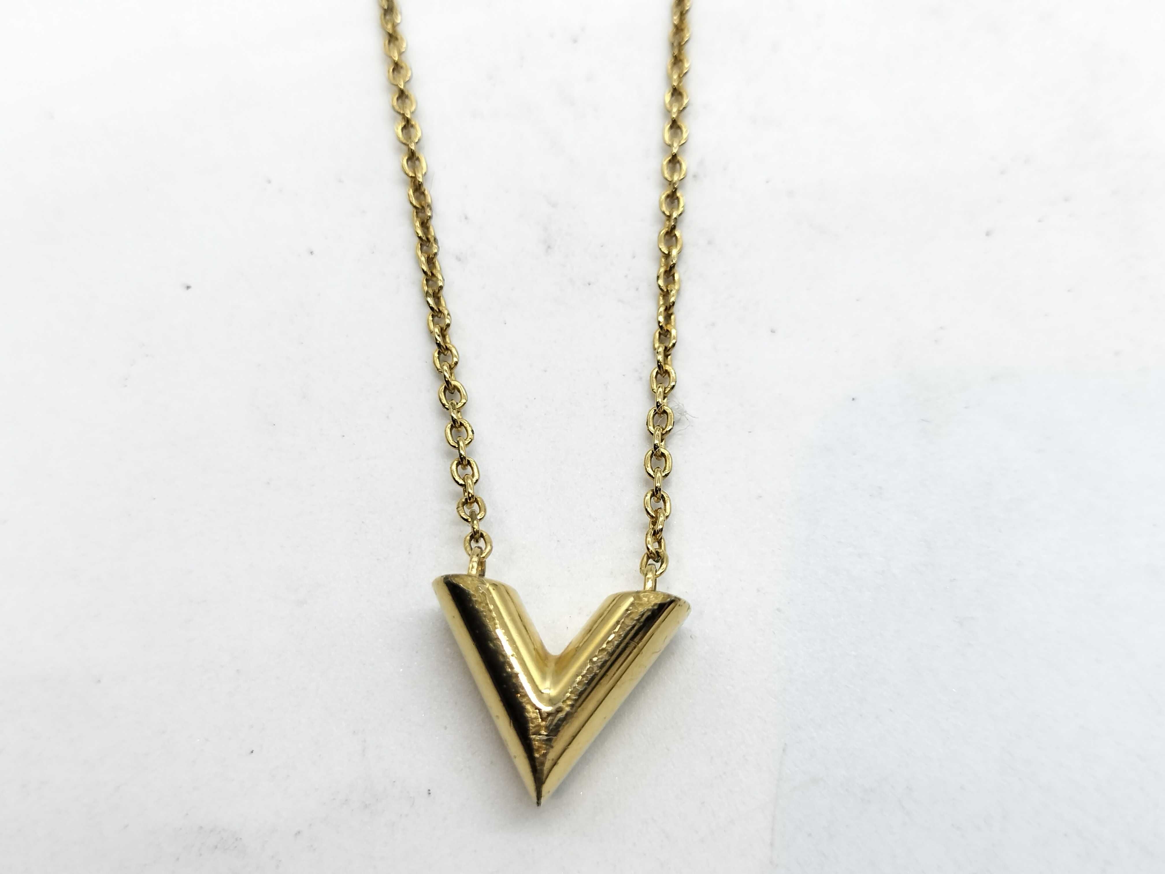 Essential V Necklace — view 2