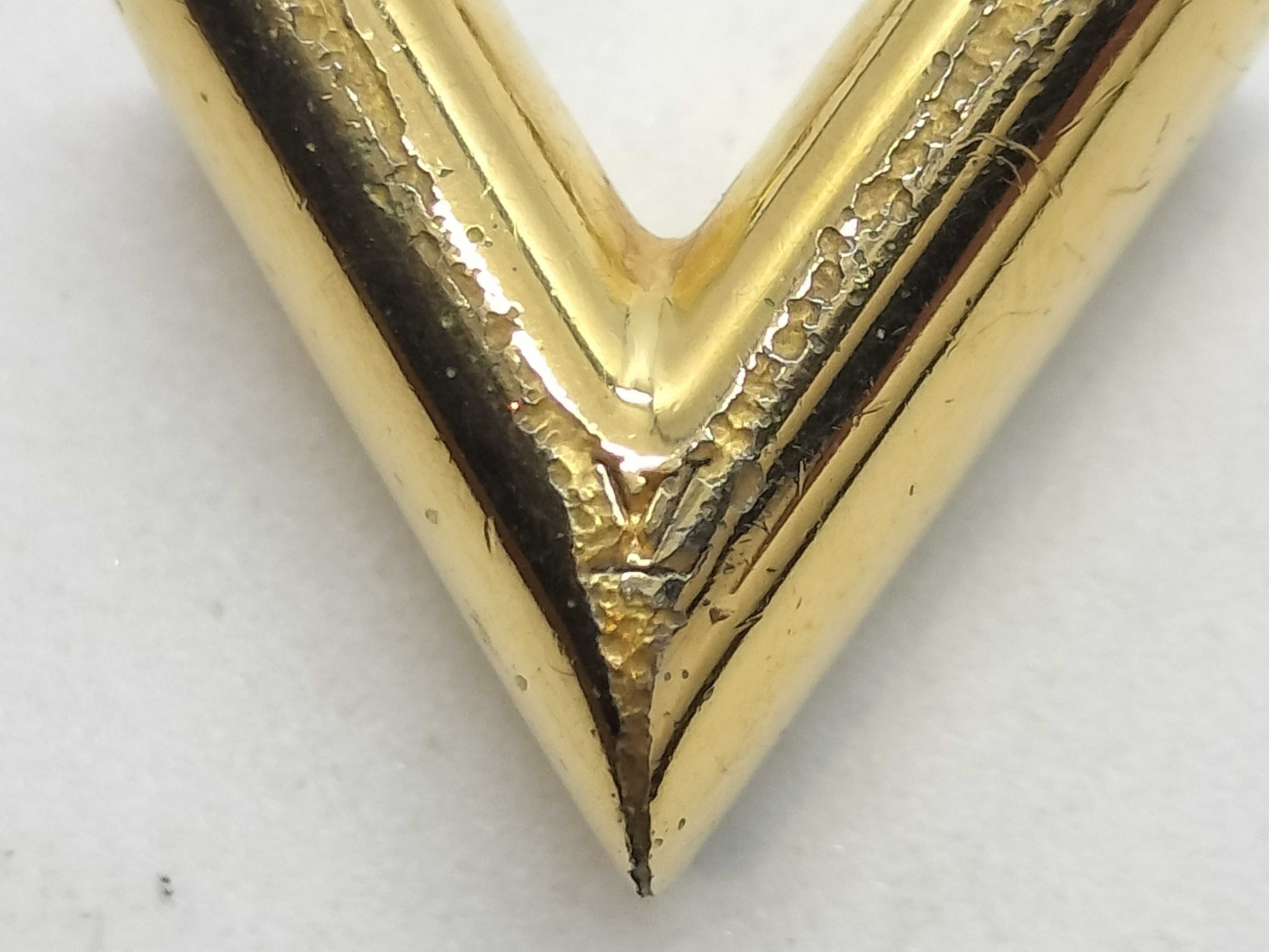 Essential V Necklace — view 3