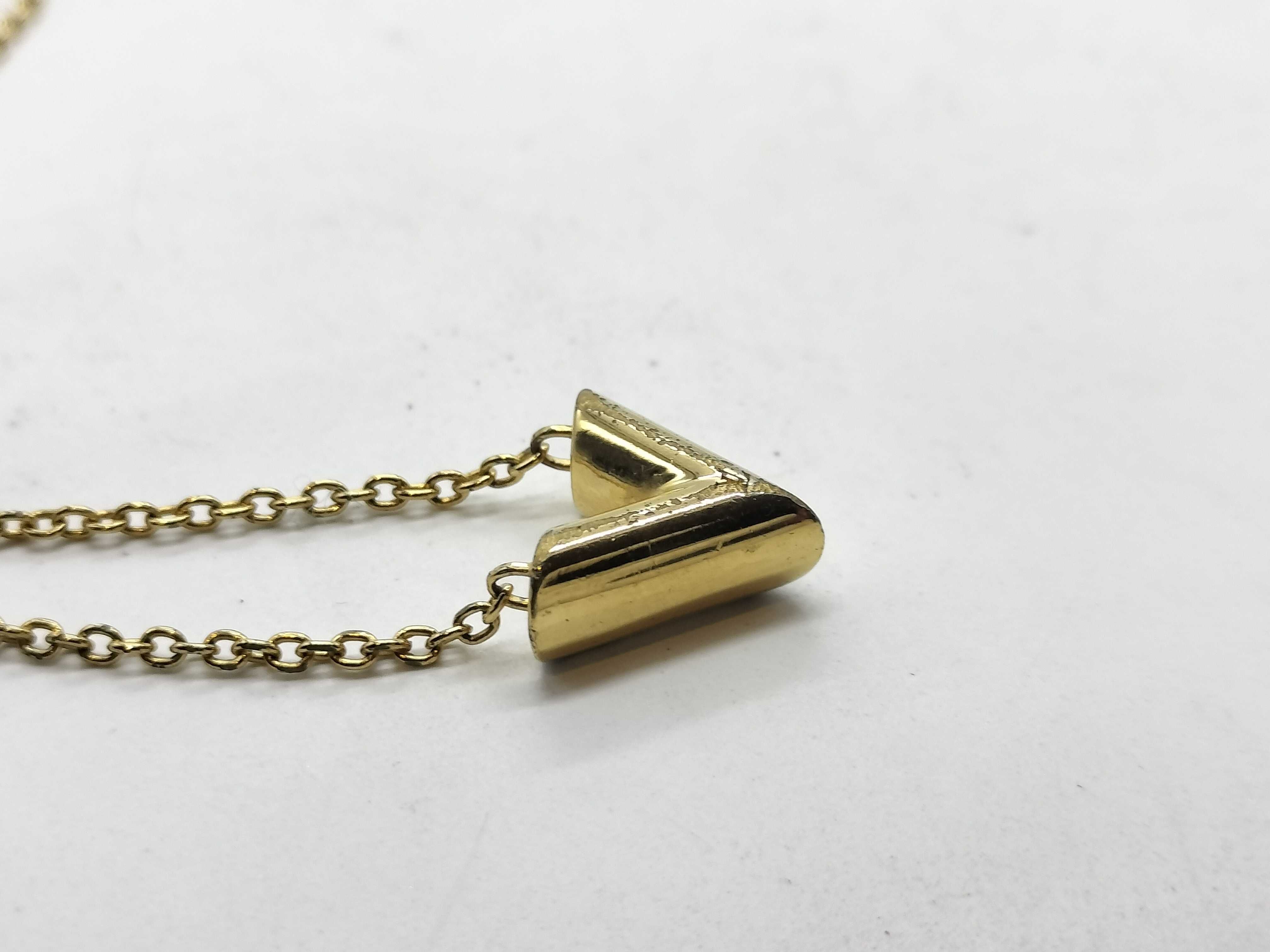 Essential V Necklace — view 4