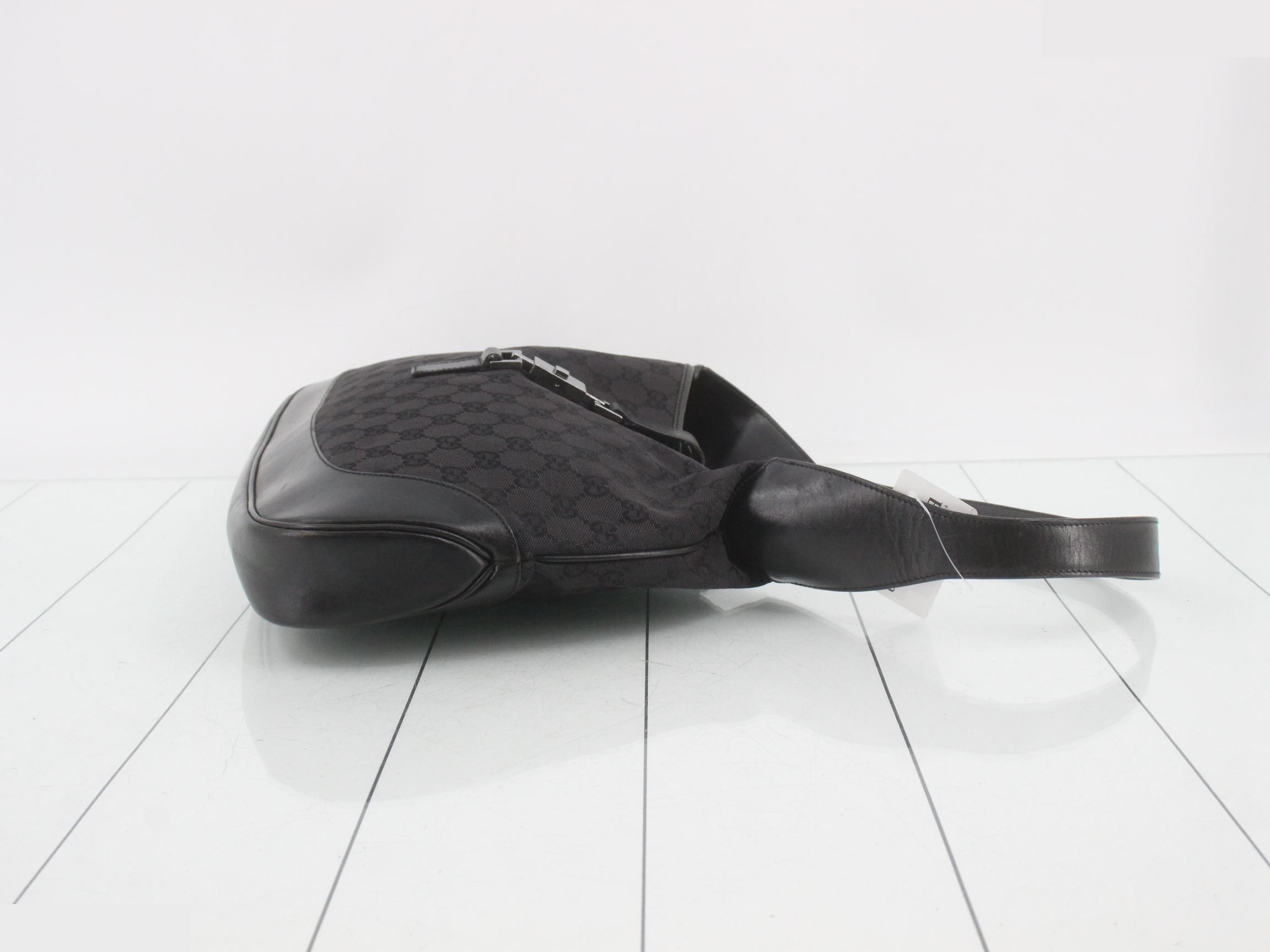 GG Canvas Jackie Shoulder Bag — view 3