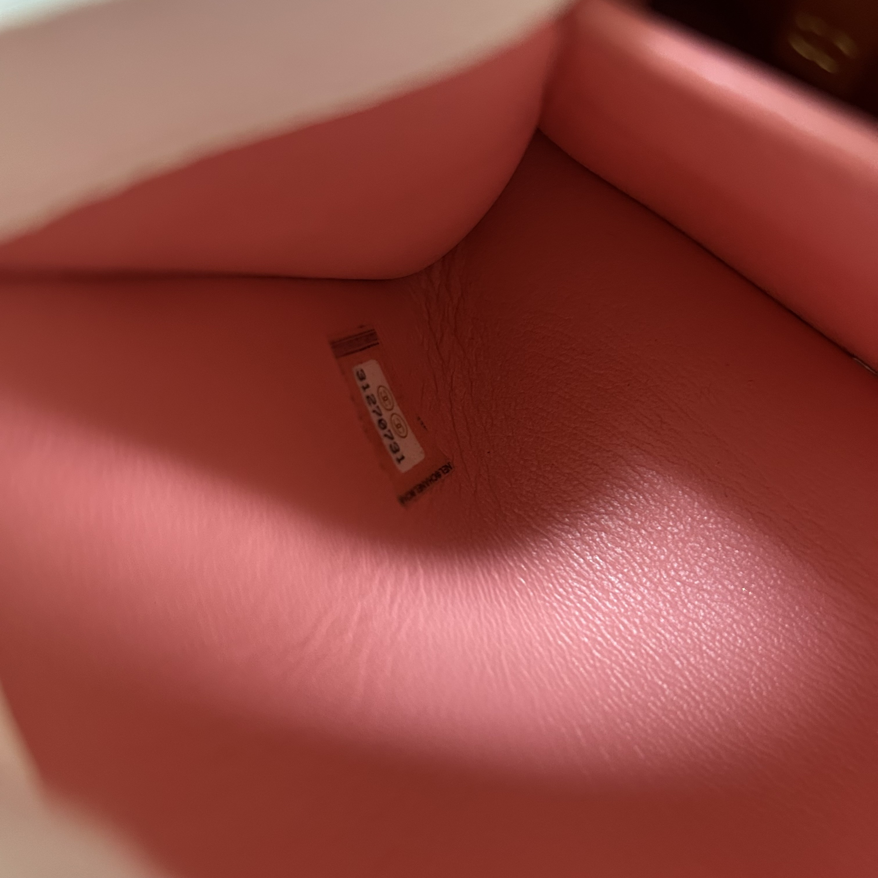 Matelassé Top Handle Antique Gold Hardware Handbag Shoulder Bag — view 14