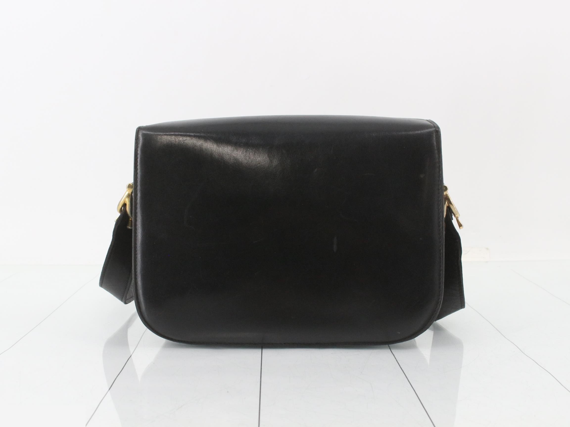 Carriage hardware, leather — view 2