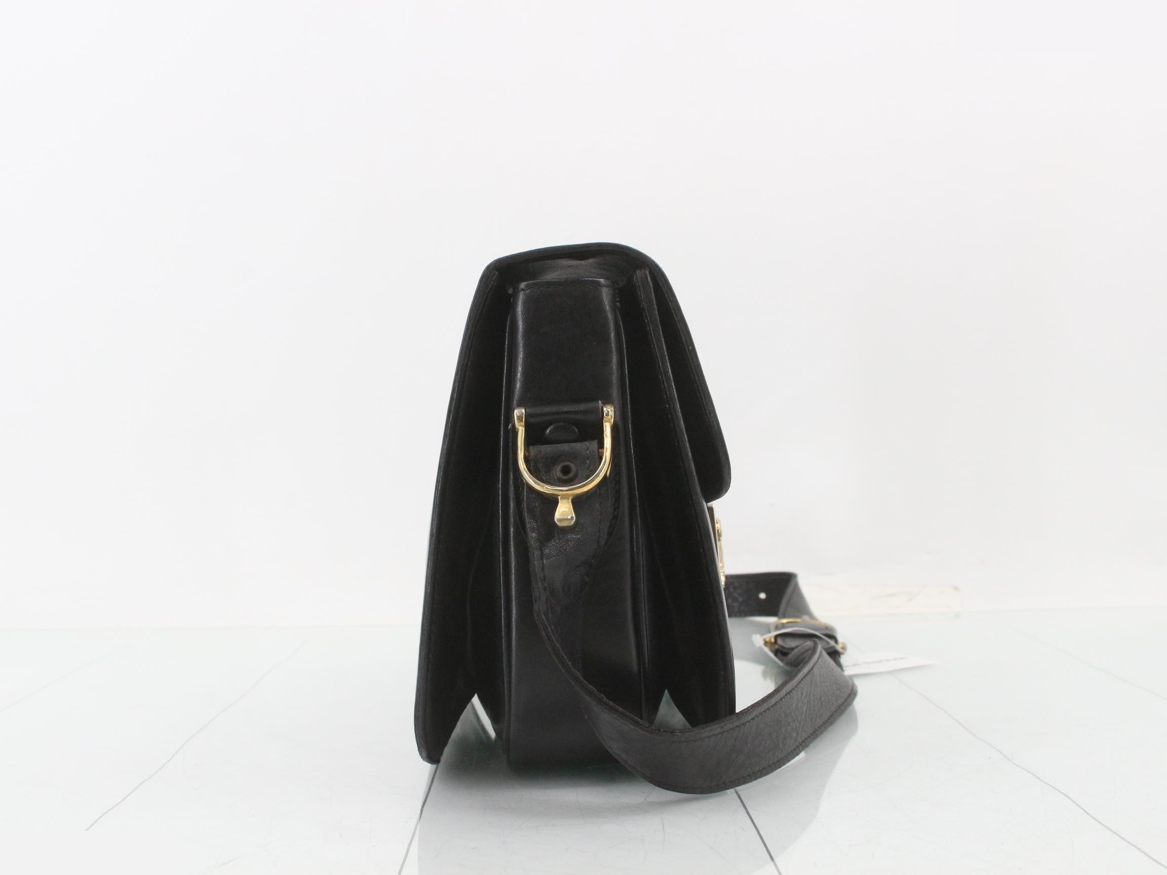 Carriage hardware, leather — view 4