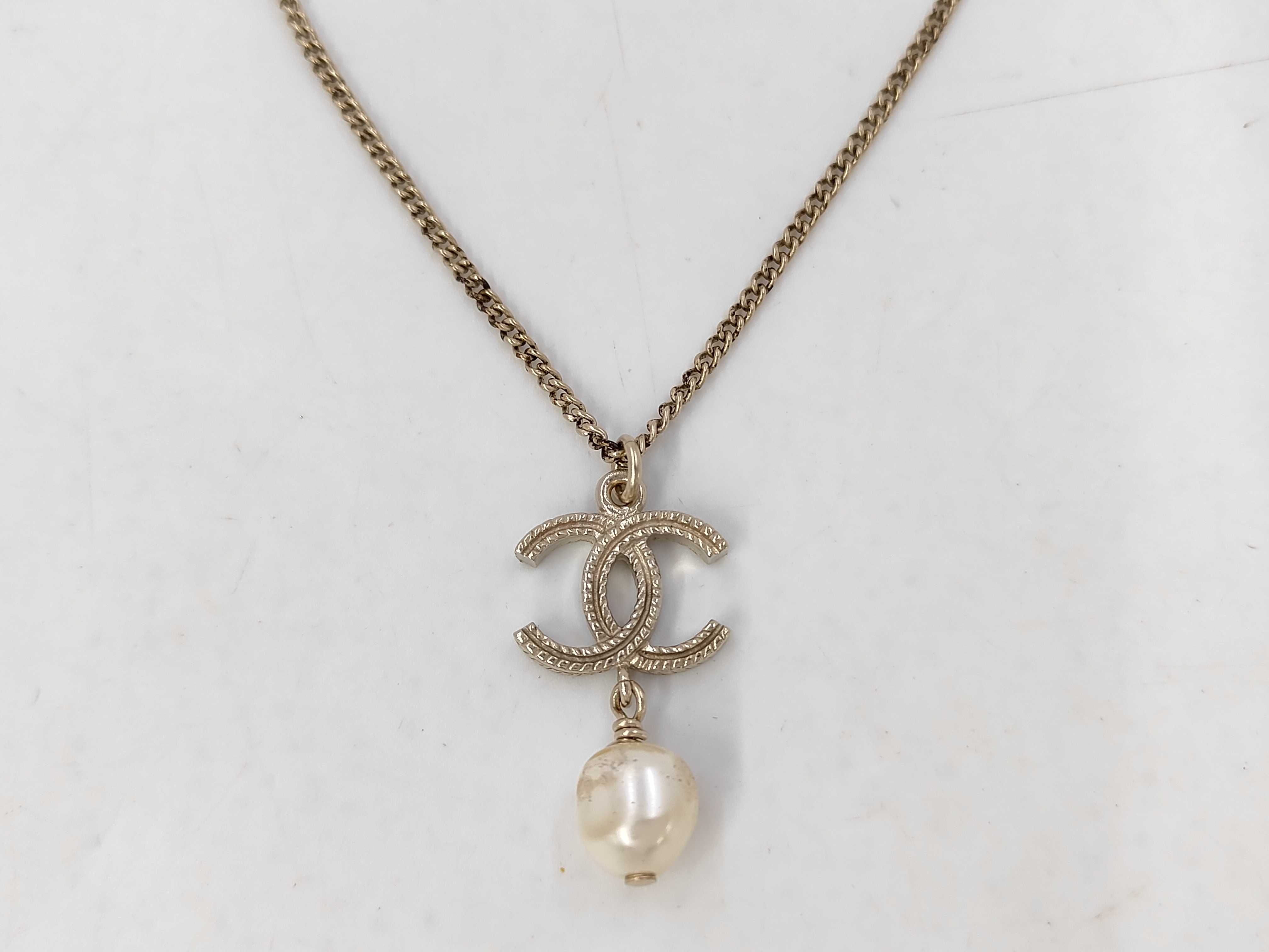 Coco Mark Chanel Pearl Coco Gold Necklace — view 2