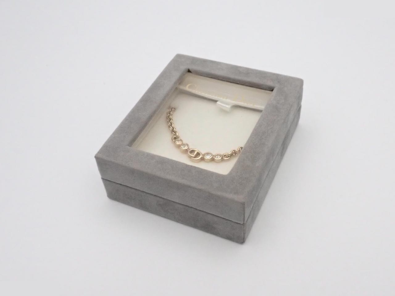 Rhinestone necklace/pendant, approximately 41cm in circumference. — view 4