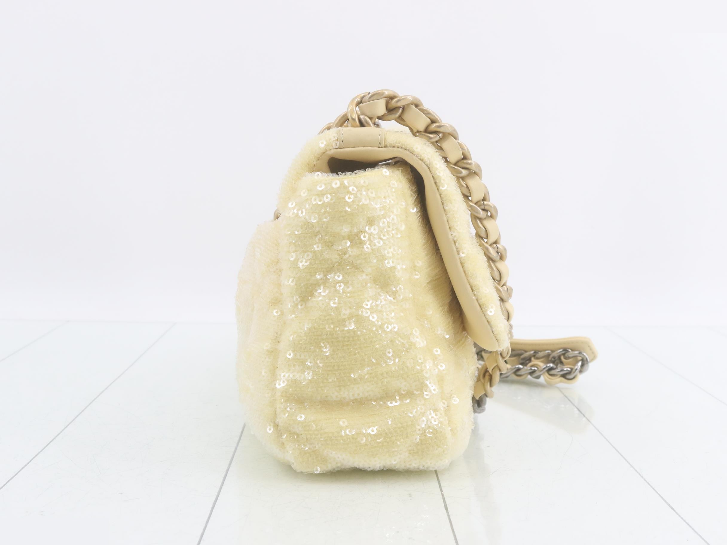 Shoulder bag — view 4