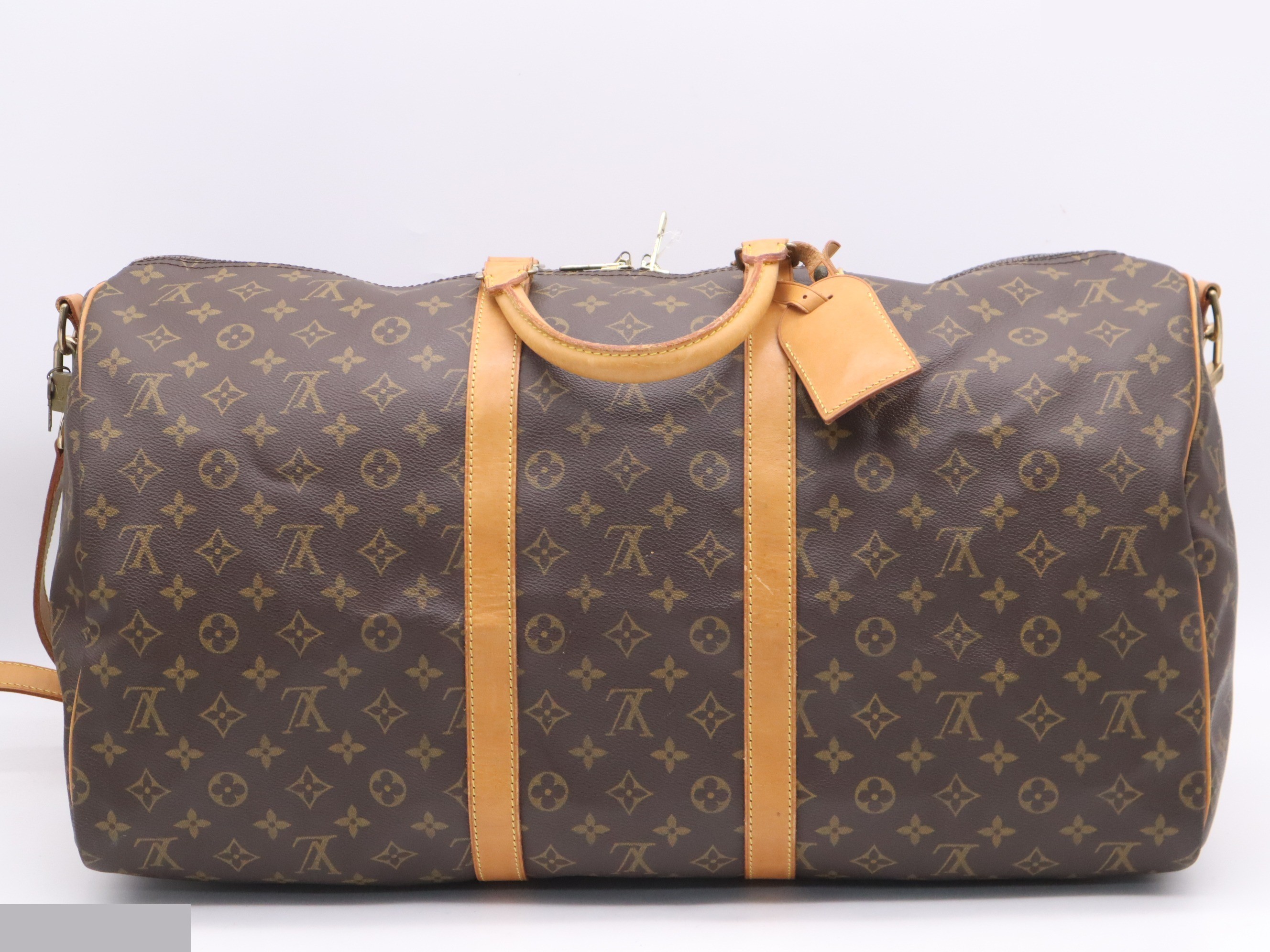 Keepall Bandouliere 55: Shoulder strap, padlock, 2 keys, name tag. — view 2