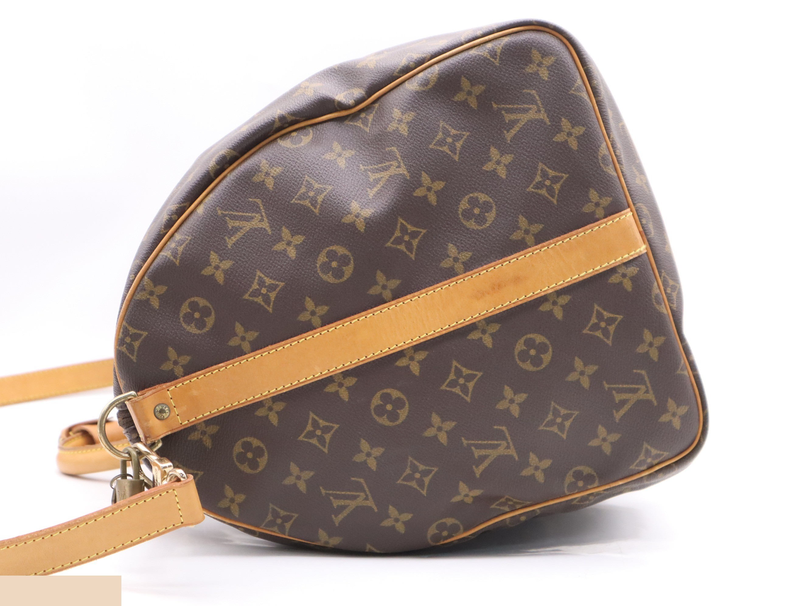 Keepall Bandouliere 55: Shoulder strap, padlock, 2 keys, name tag. — view 3