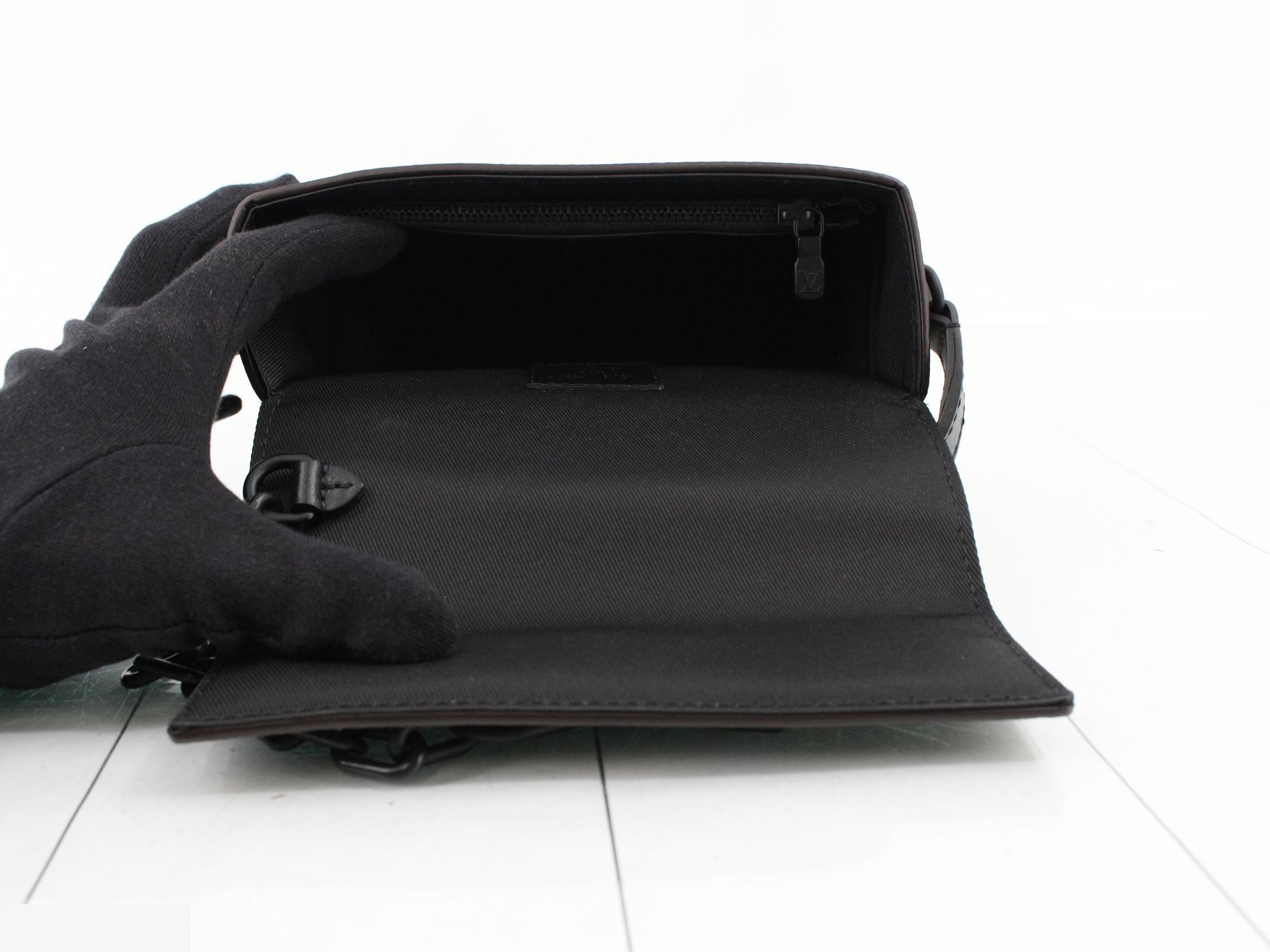 Steamer Wearable Wallet Monogram Macassar M83613 — view 4