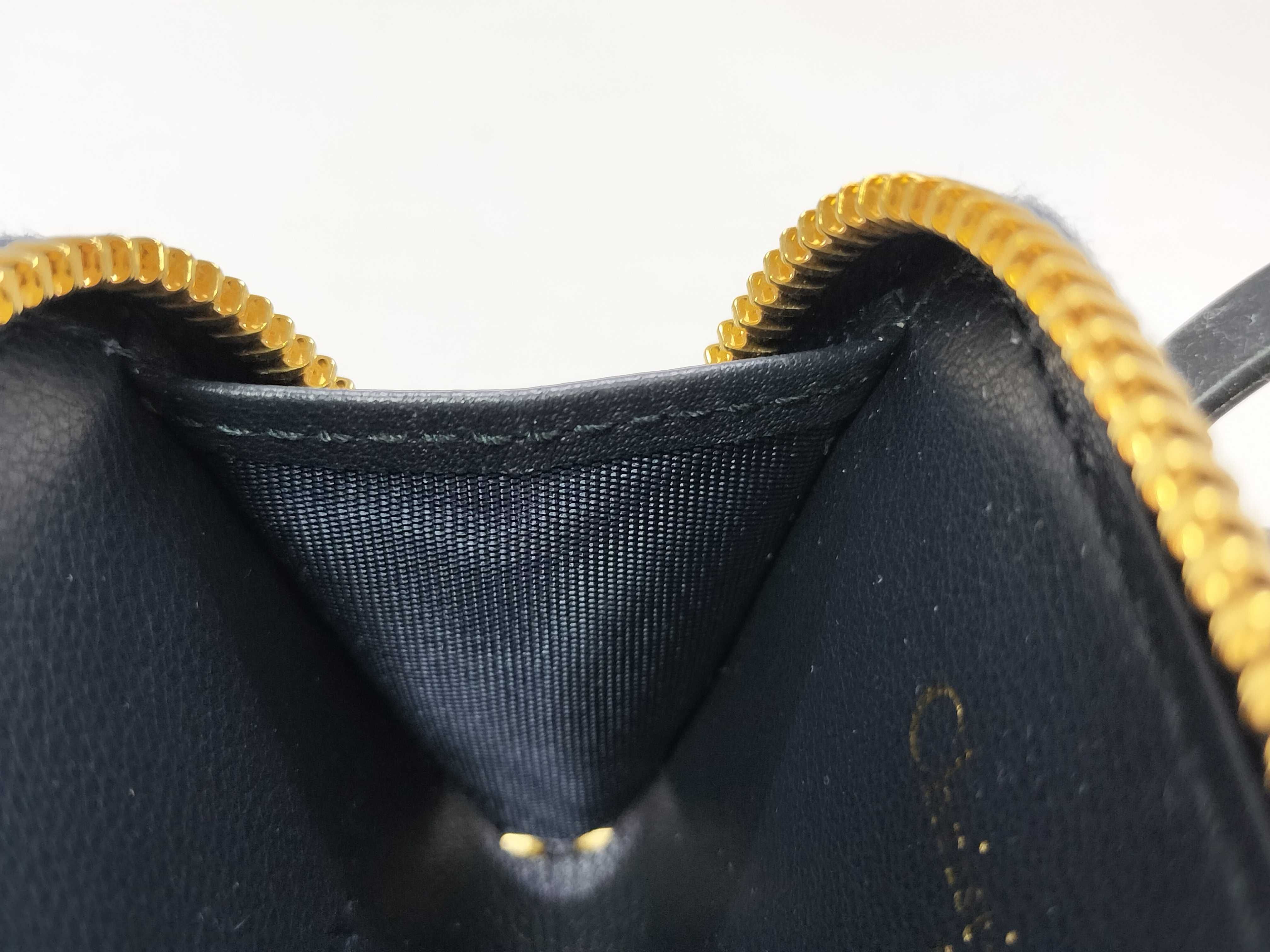 Trotter Dior Montaigne Oblique AirPods Phone Holder. Accessories: Box, dust bag, coin case. — view 12