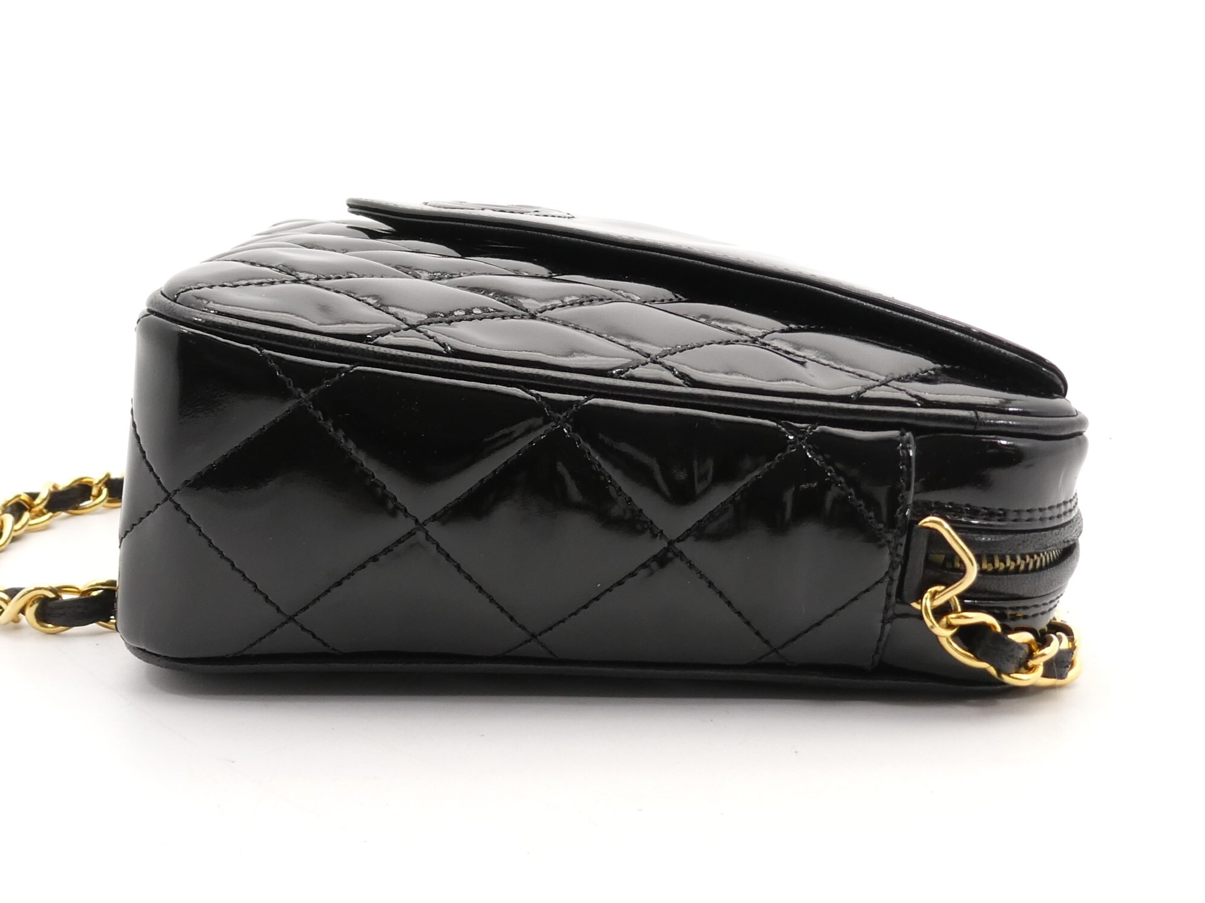 Matelassé Enamel Coco Mark Fringe Chain Shoulder Bag — view 4