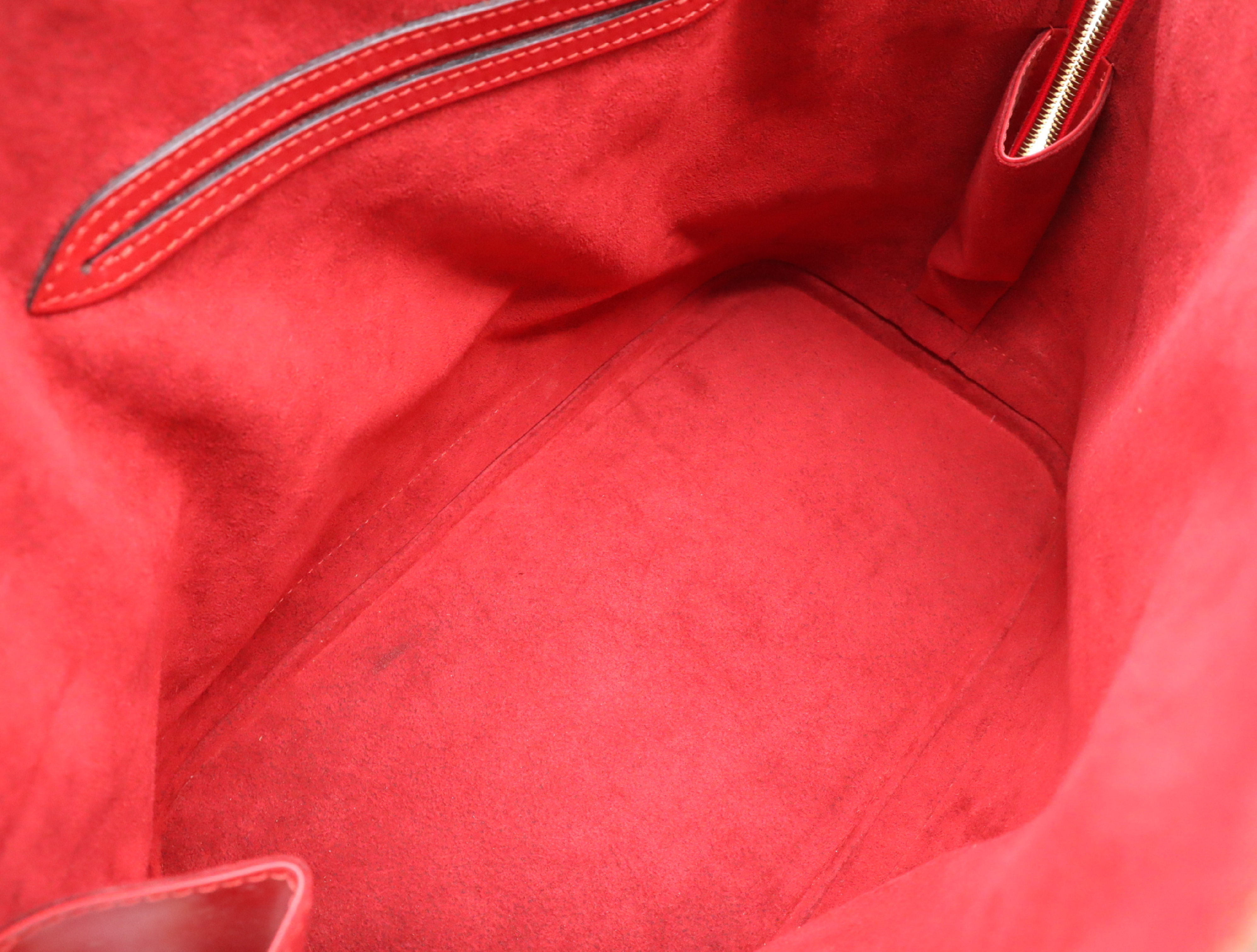 M52147 Epi Arma Castilian Red Handbag — view 14