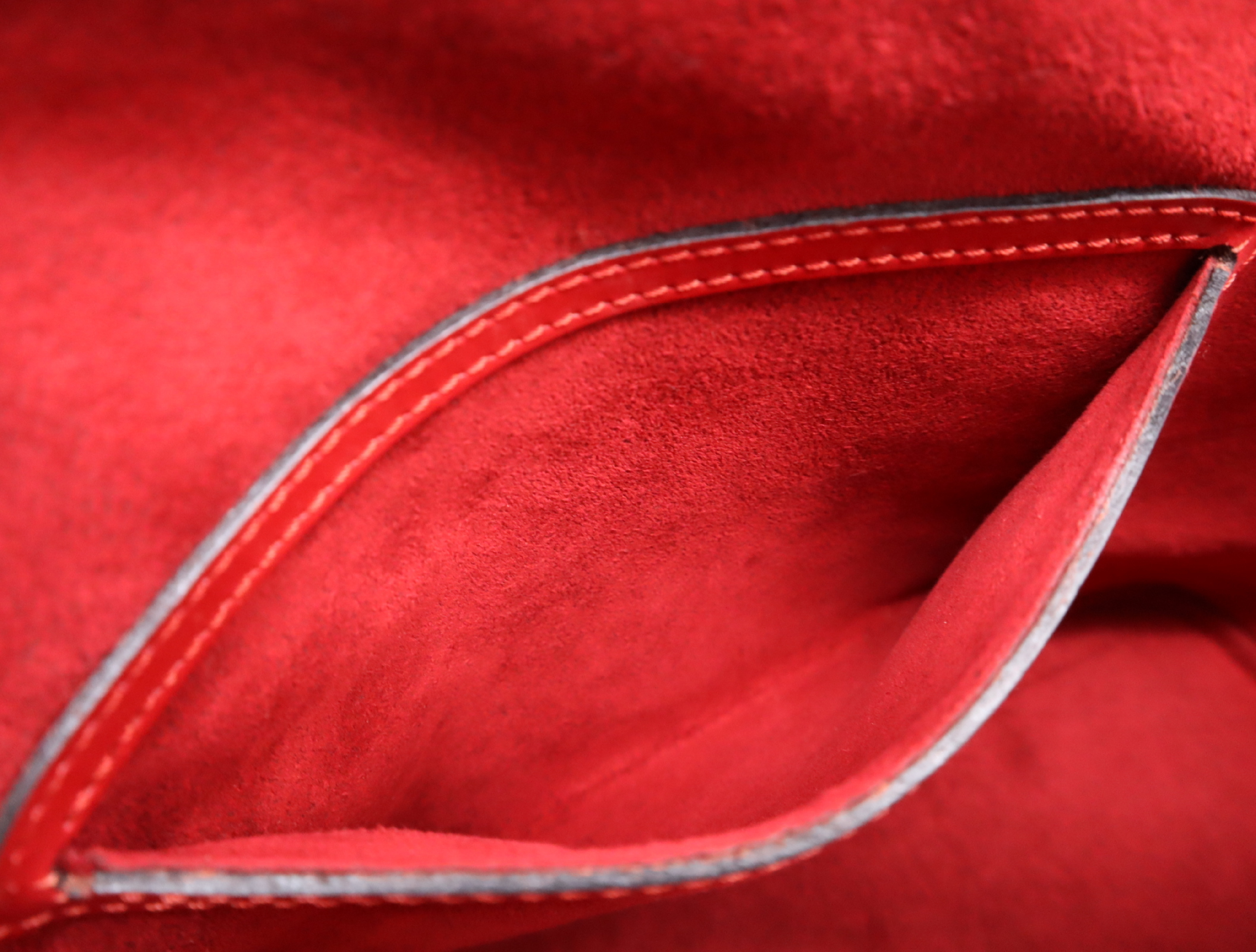 M52147 Epi Arma Castilian Red Handbag — view 15