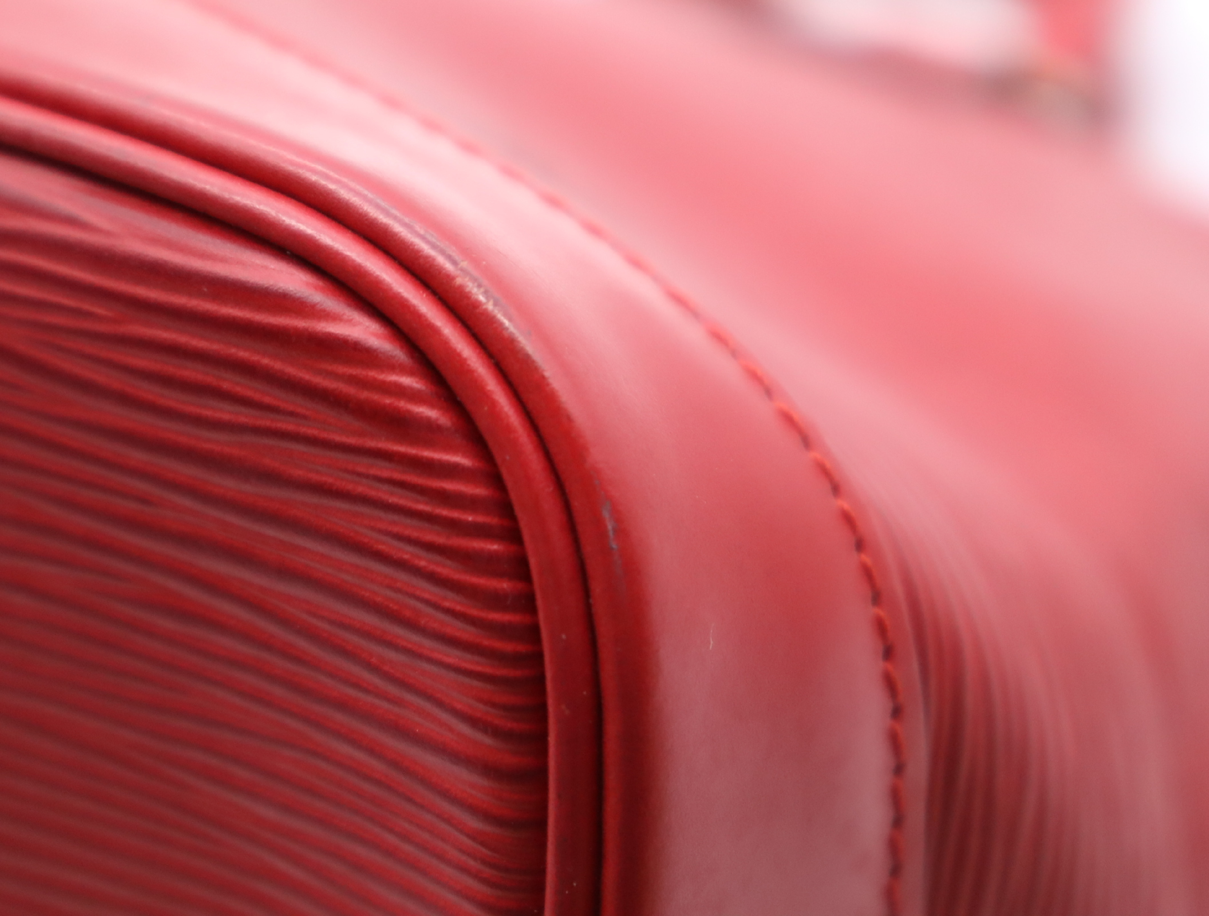M52147 Epi Arma Castilian Red Handbag — view 7