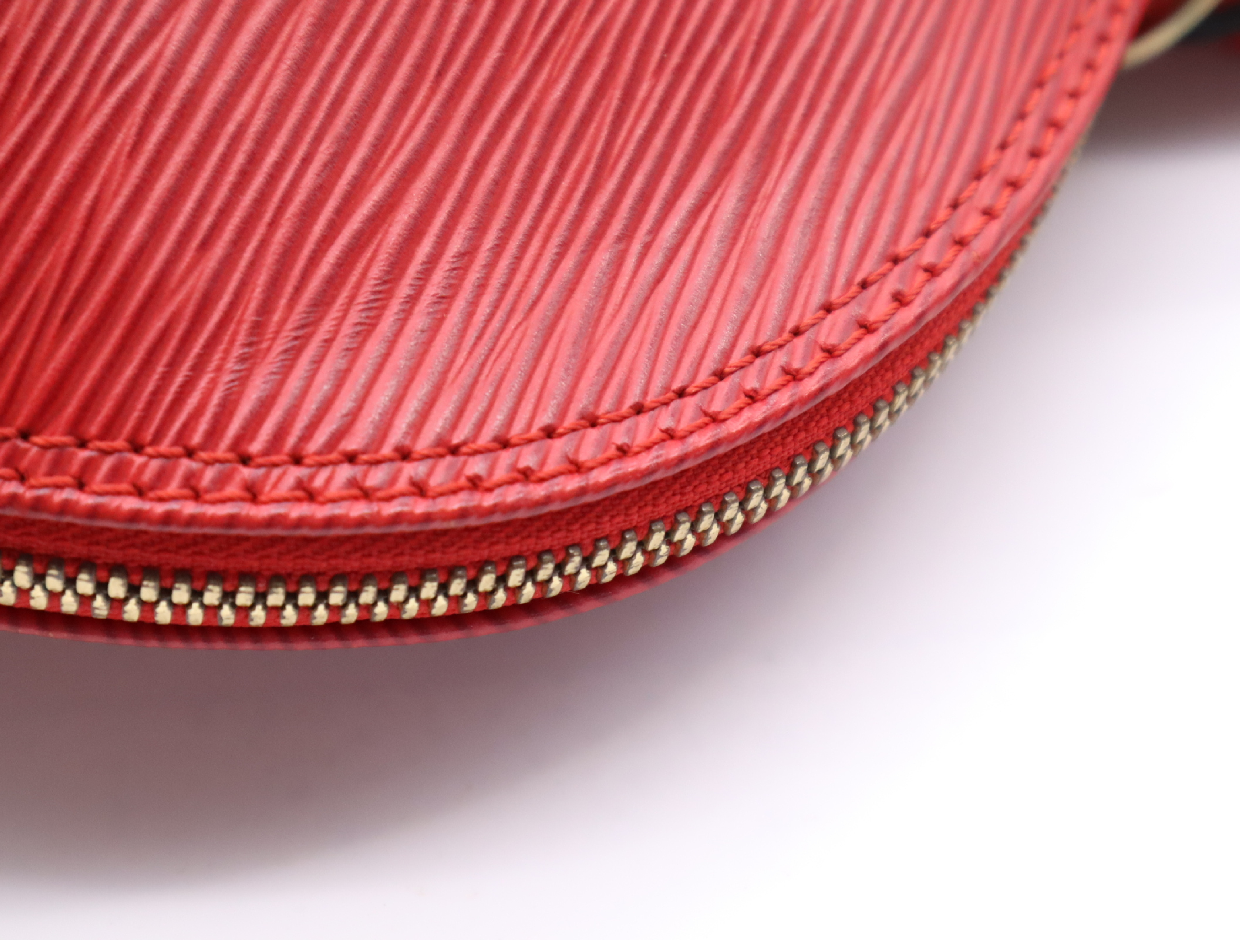 M52147 Epi Arma Castilian Red Handbag — view 8