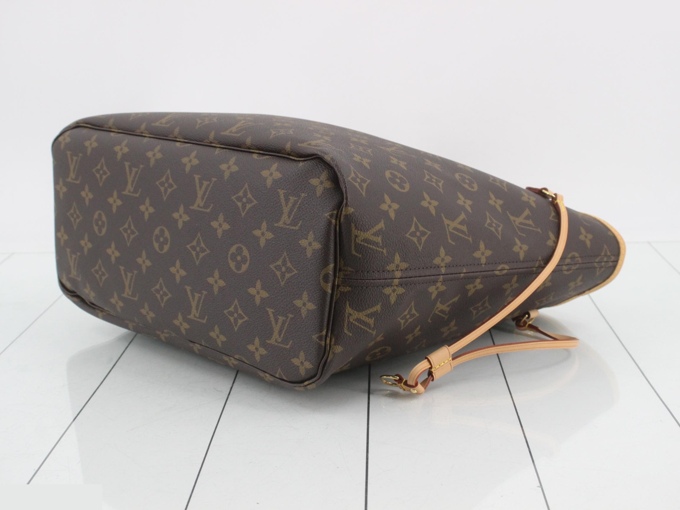 M46987 Neverfull MM Cerise with pouch, unused. — view 6