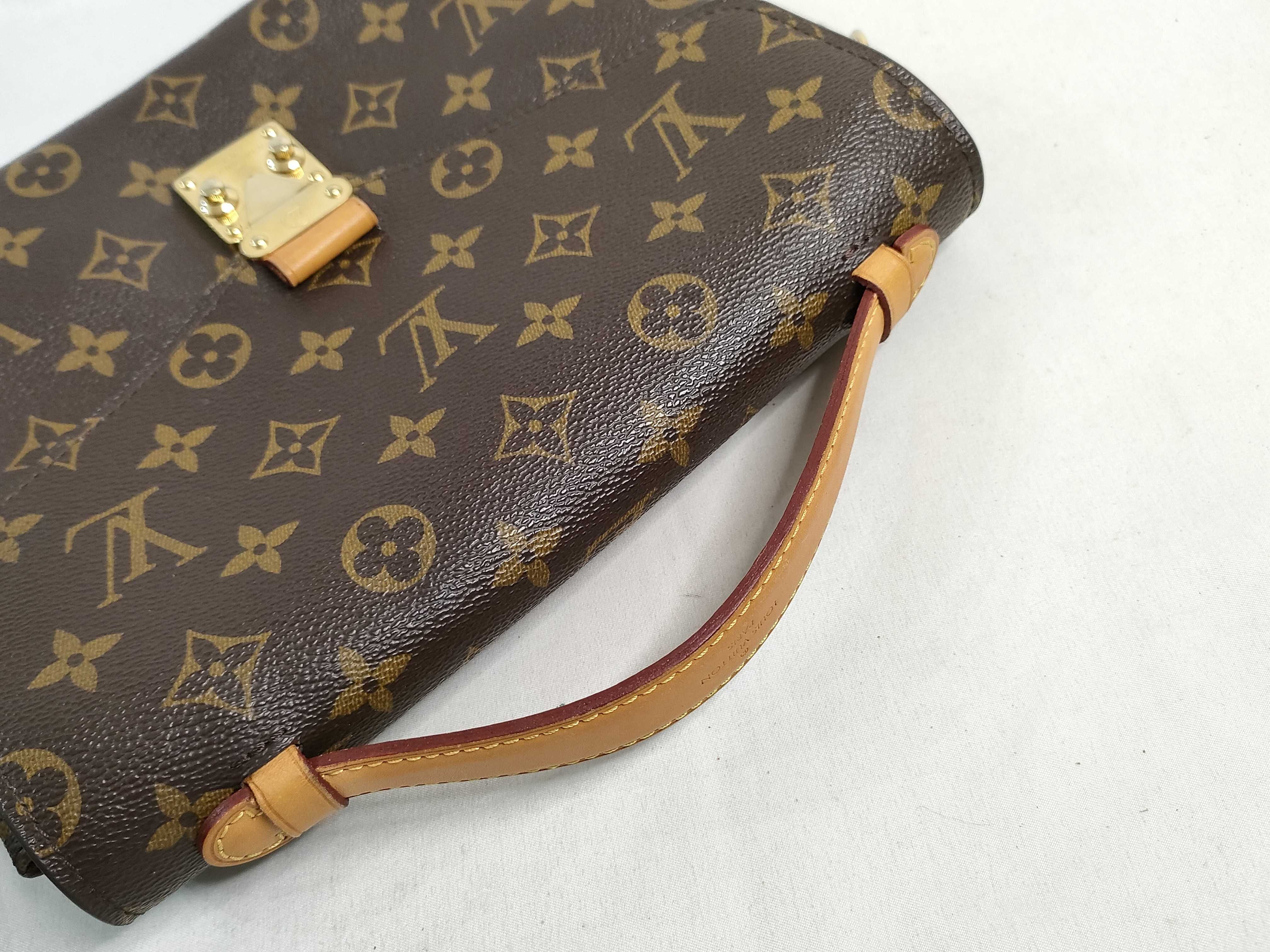 Monogram Louis Vuitton Monogram Pochette Metis 2-Way Bag Handbag — view 3