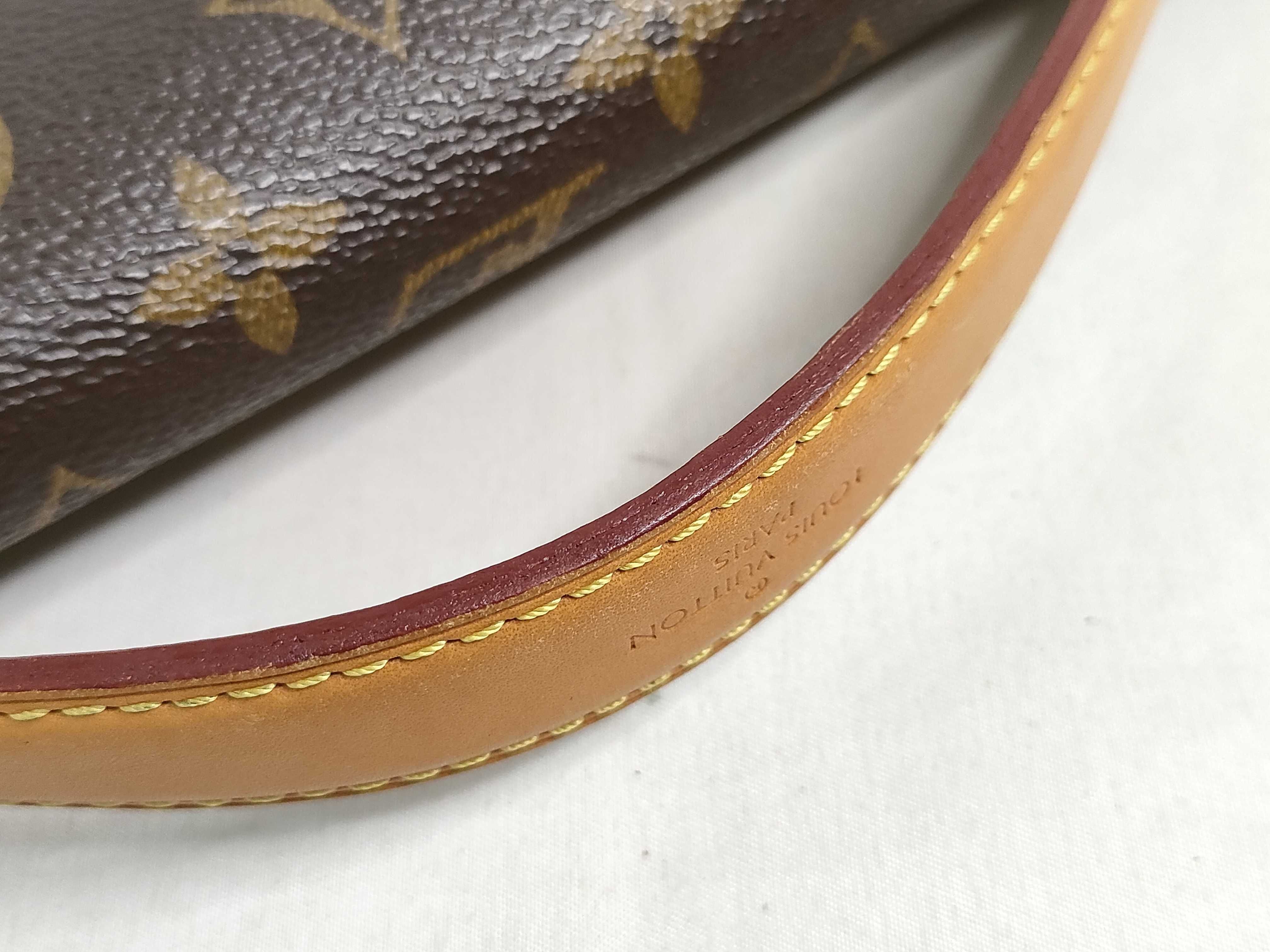 Monogram Louis Vuitton Monogram Pochette Metis 2-Way Bag Handbag — view 4