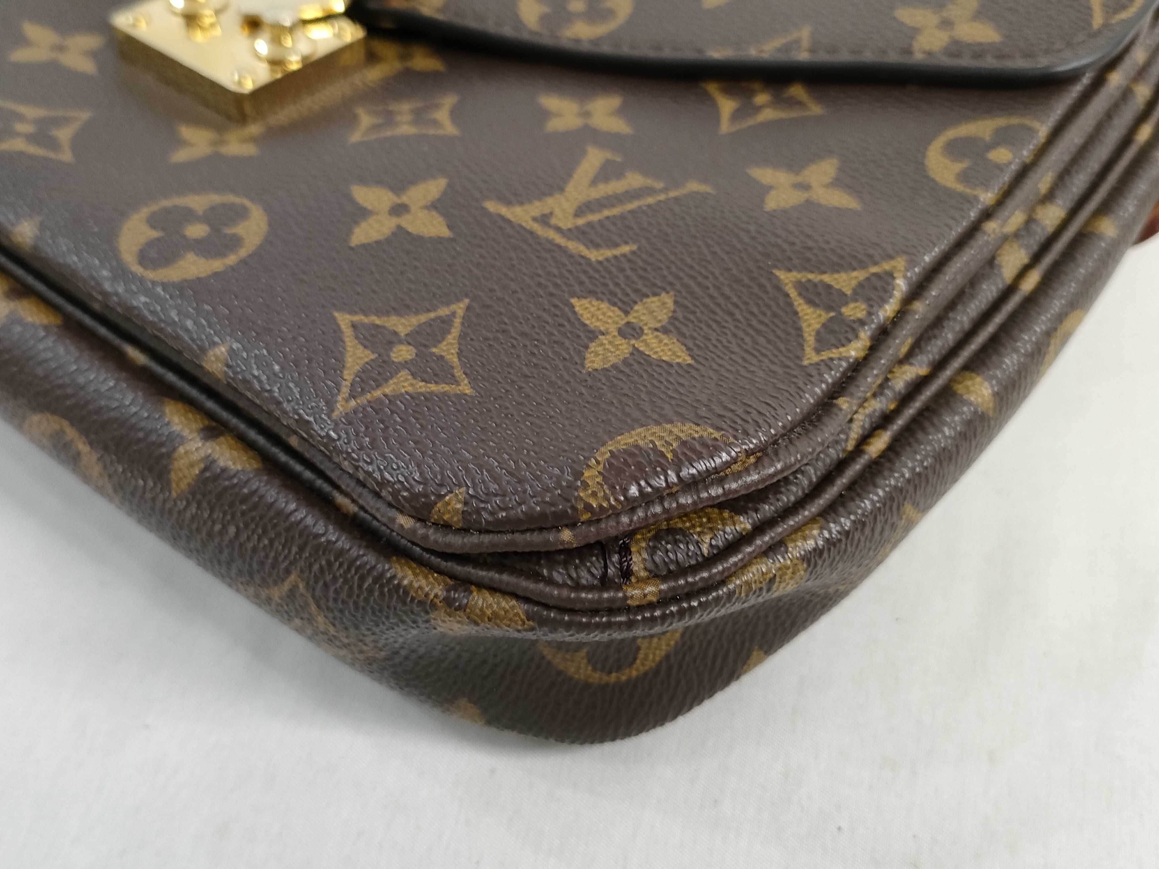 Monogram Louis Vuitton Monogram Pochette Metis 2-Way Bag Handbag — view 7