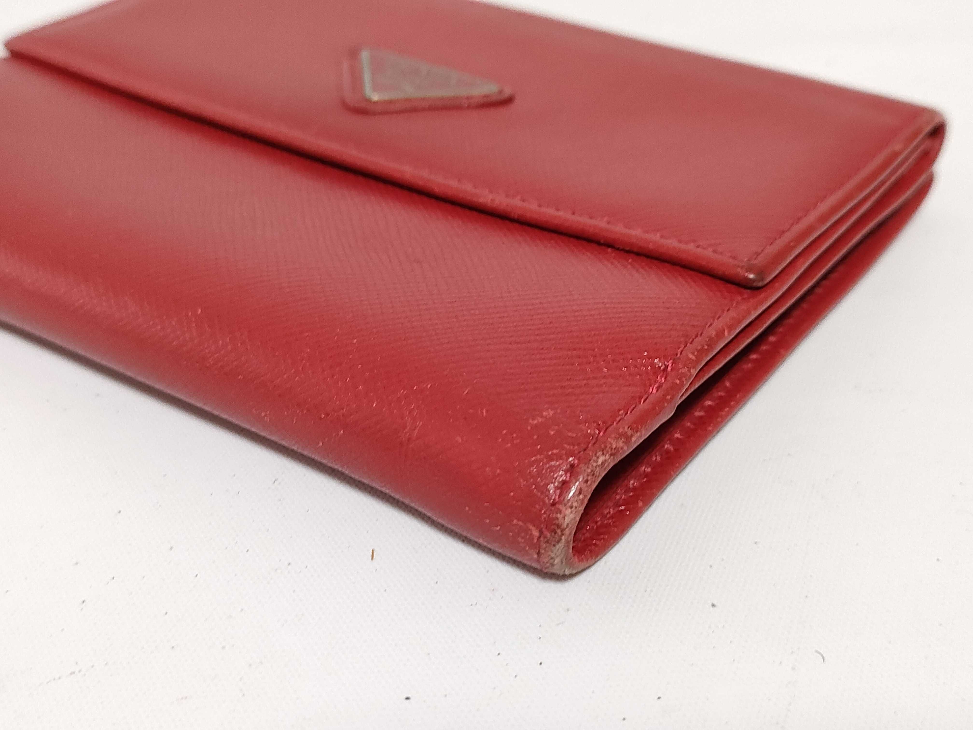 wallet, red, folding wallet — view 4