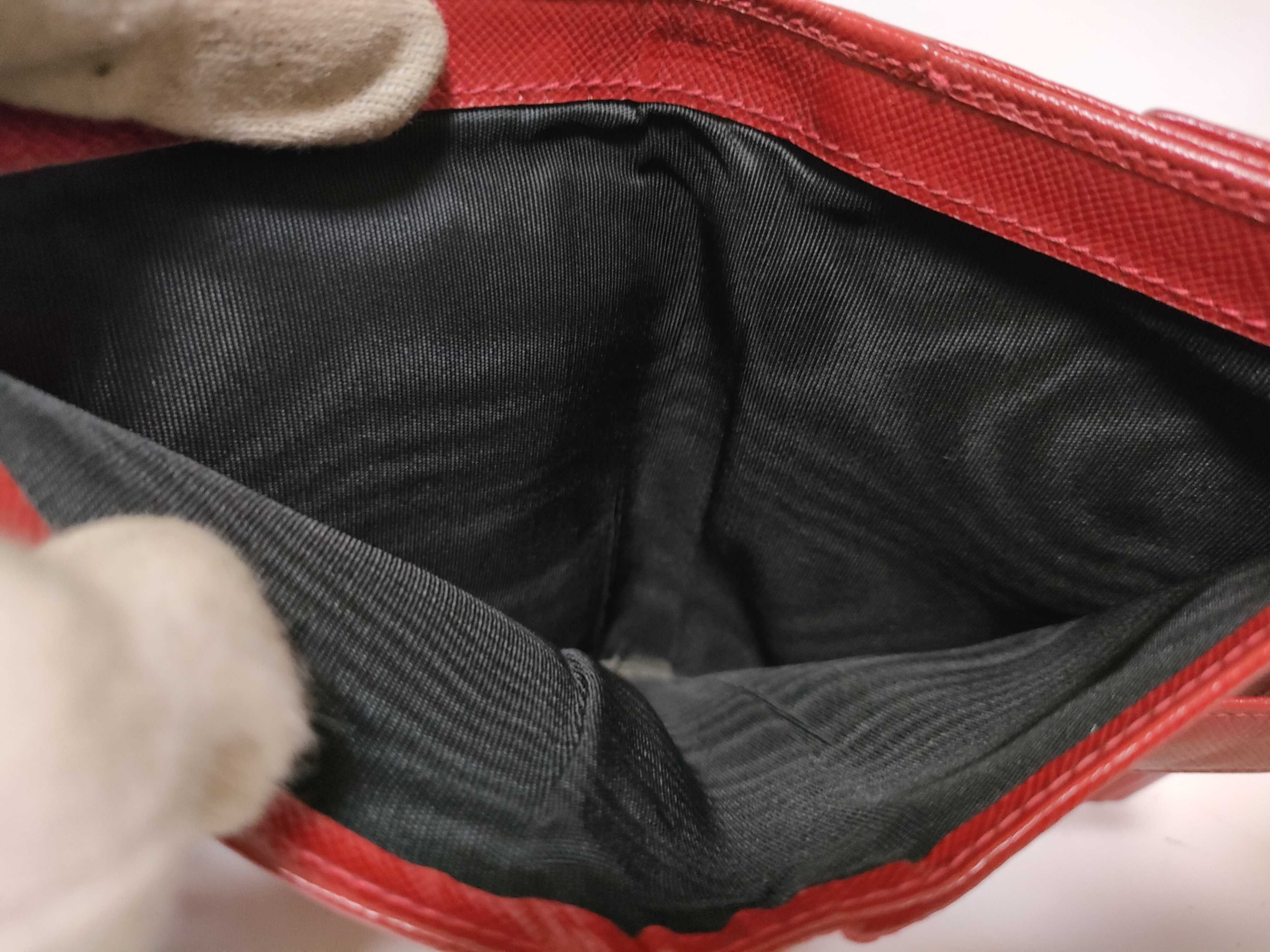 wallet, red, folding wallet — view 8