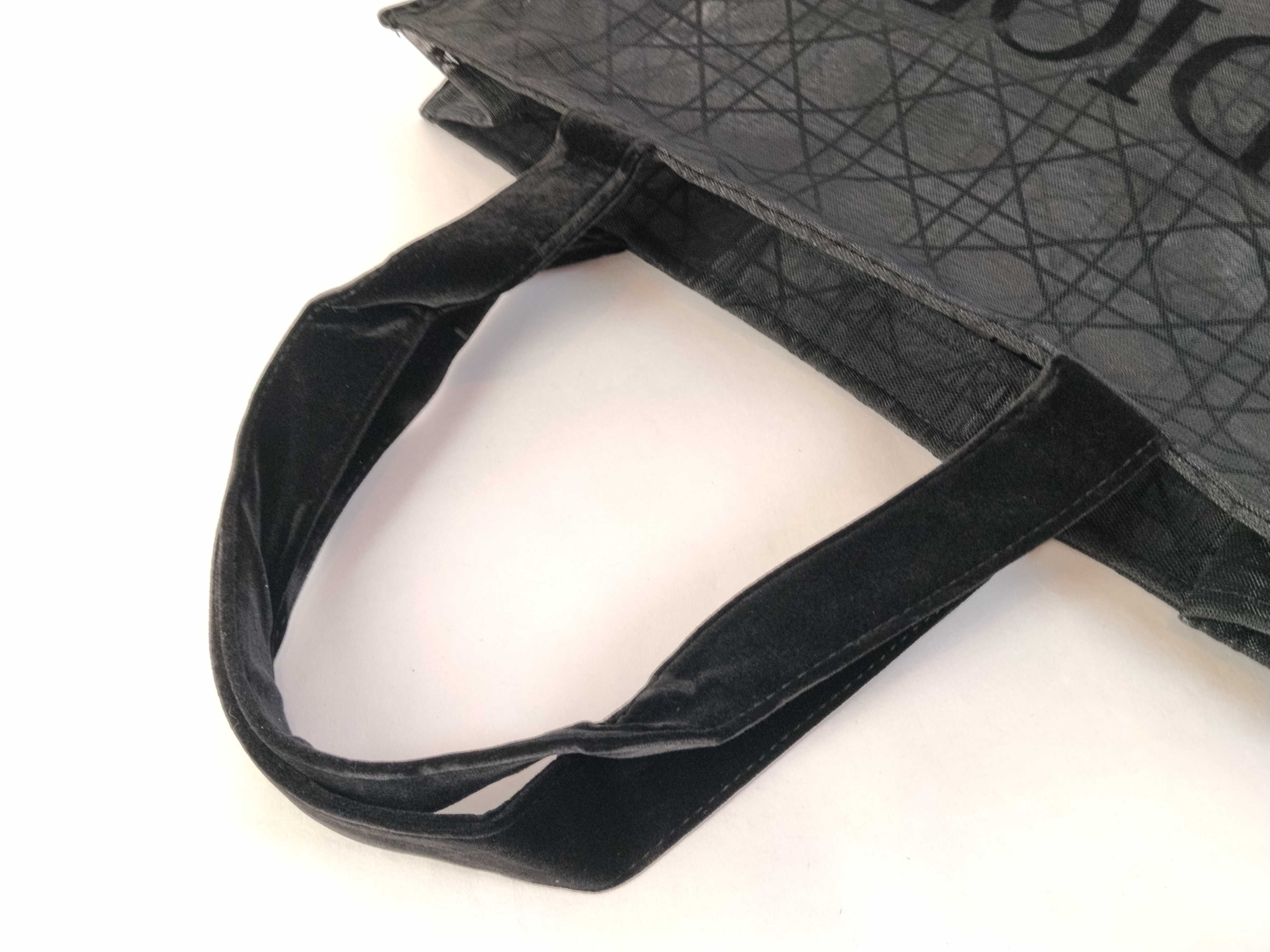 Christian Tote Bag Christian Dior Mesh Tote Novelty Tote Bag — view 3