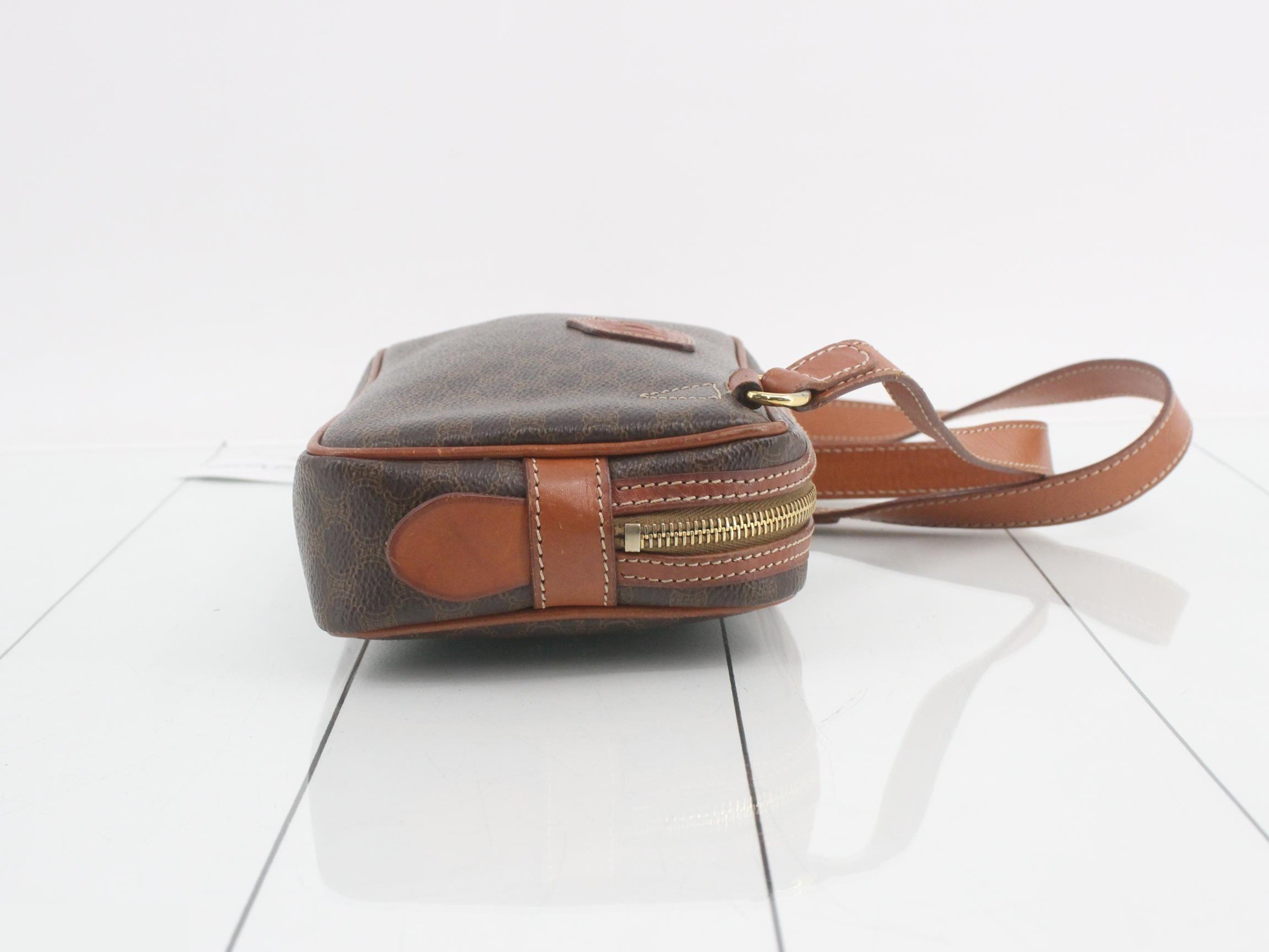 Shoulder bag — view 3