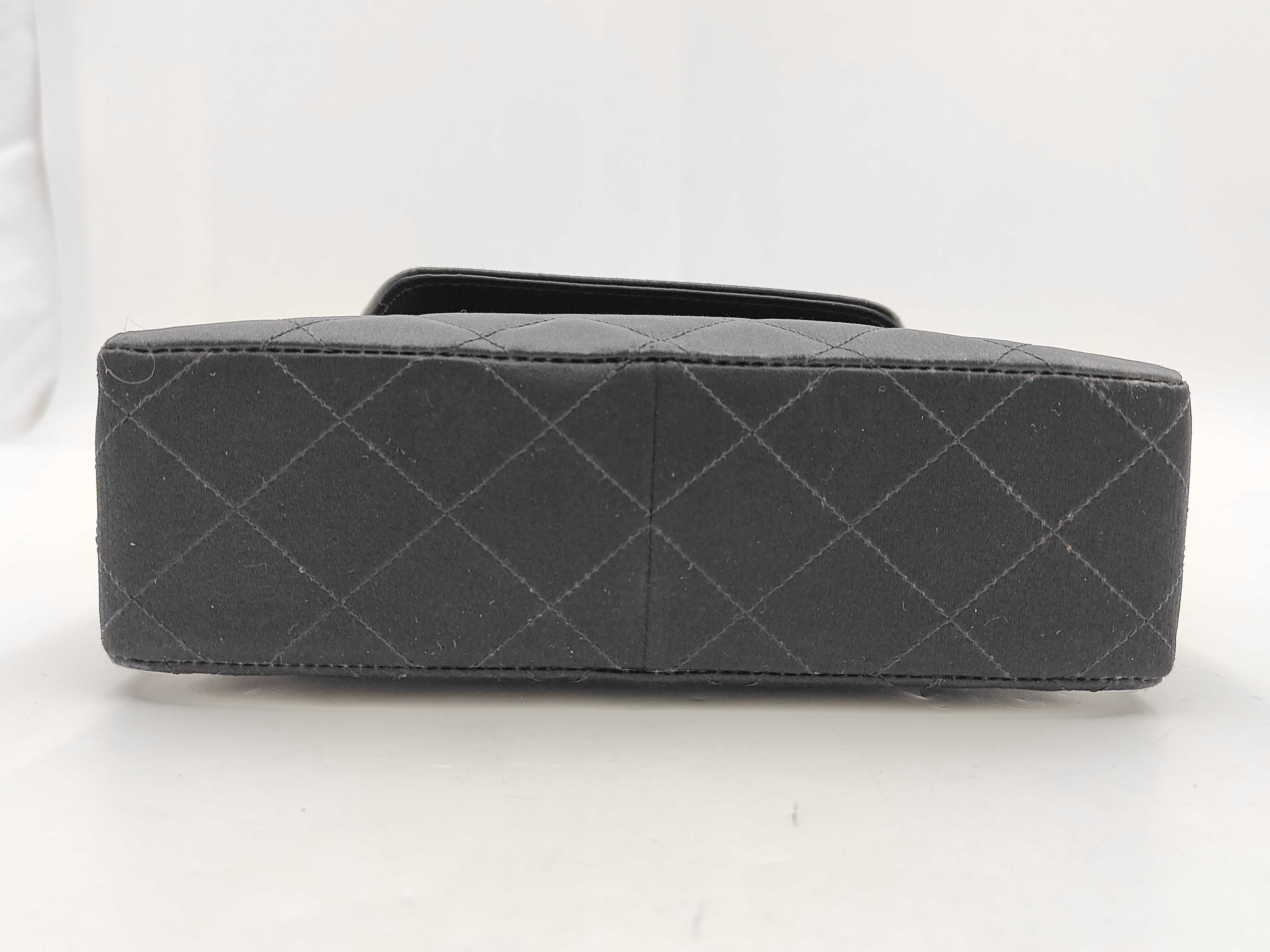 Matelassé Turnlock Chain Shoulder Bag — view 5