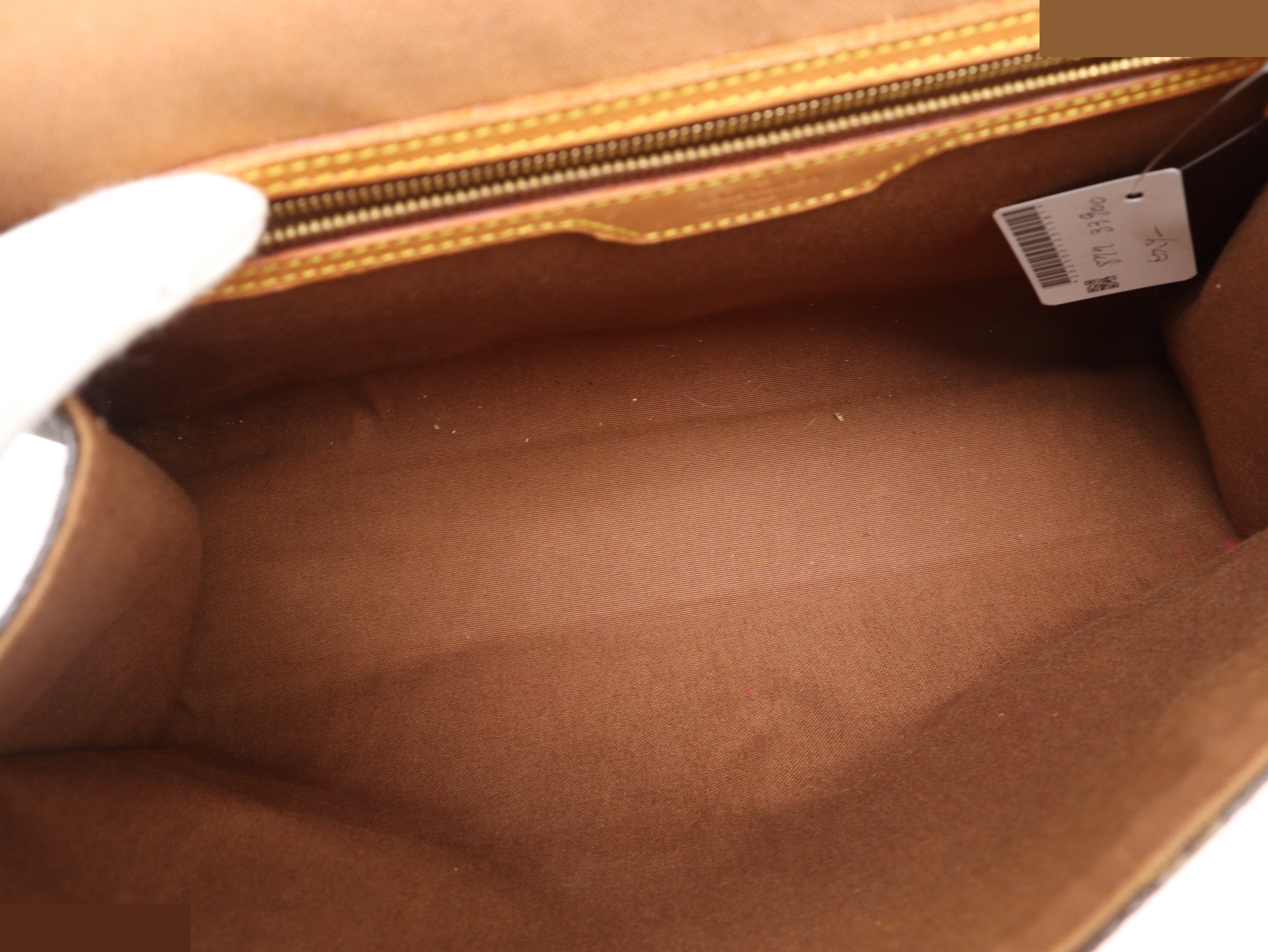 Beverly with shoulder strap — view 8