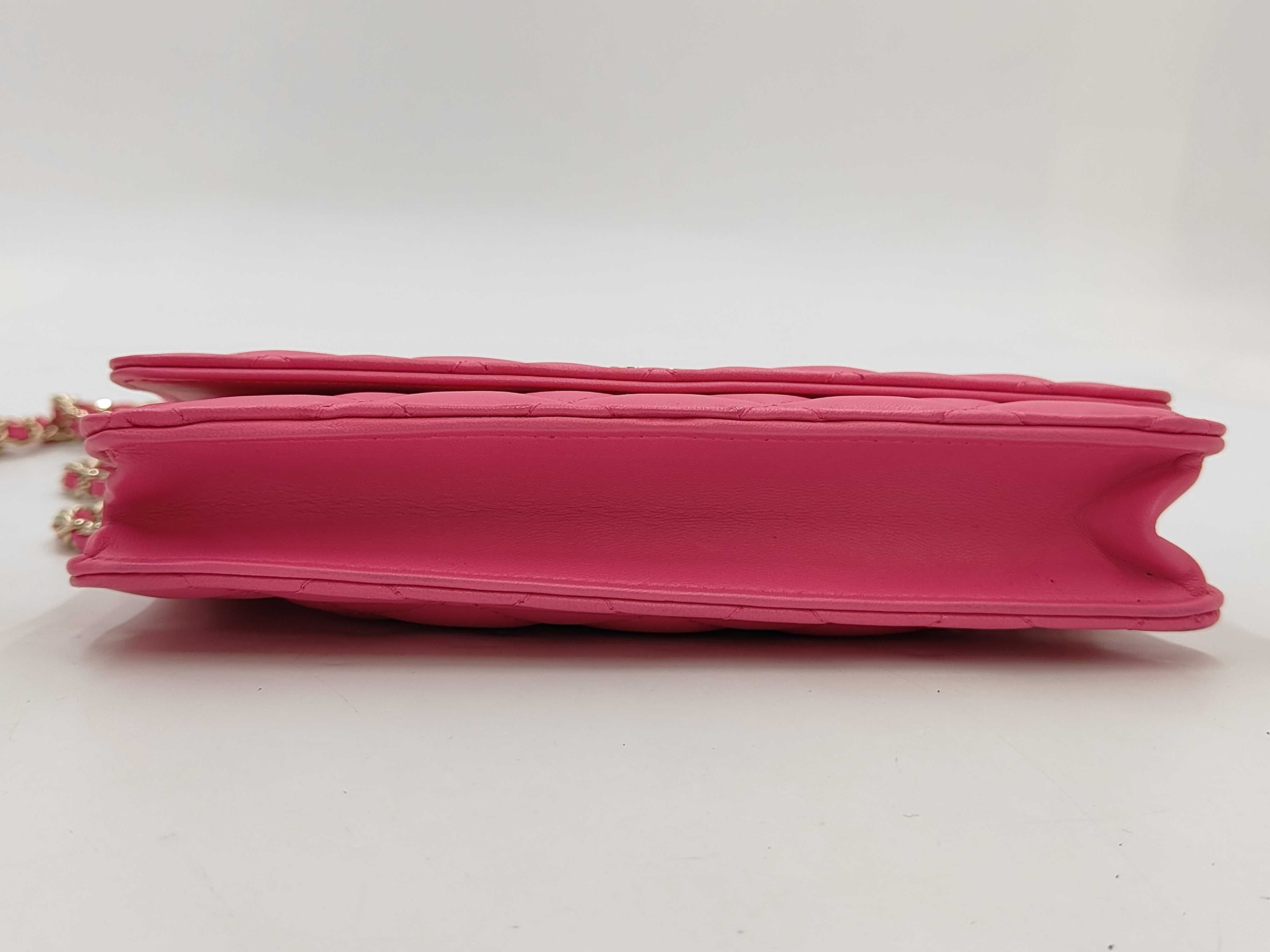 Lambskin Matelassé Chain Wallet, Pink, Gold Hardware, Serial Number 21 Series — view 4