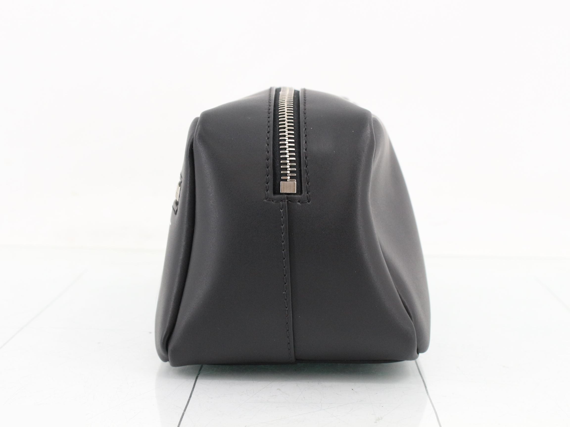 clutch bag — view 3