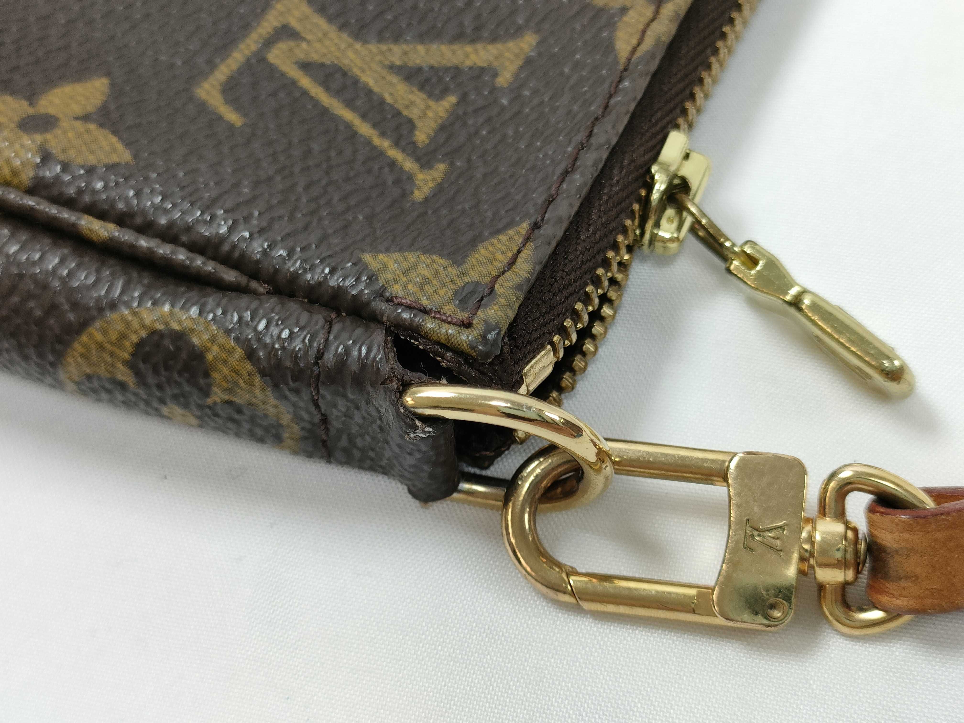 Monogram Louis Vuitton M51980 Pochette Accessoires Monogram VI0929 Pouch — view 5