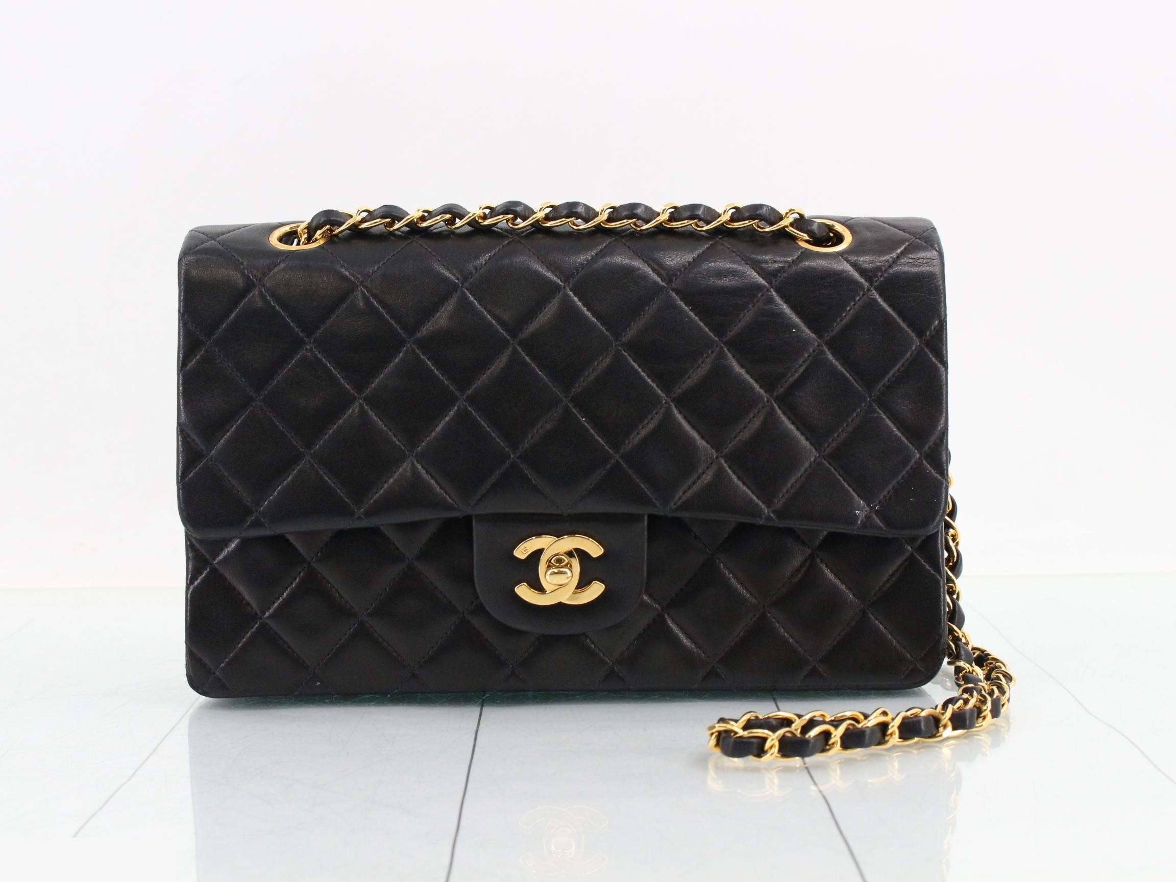Matelassé 25 Lambskin Double Flap Double Chain Shoulder Bag, Black