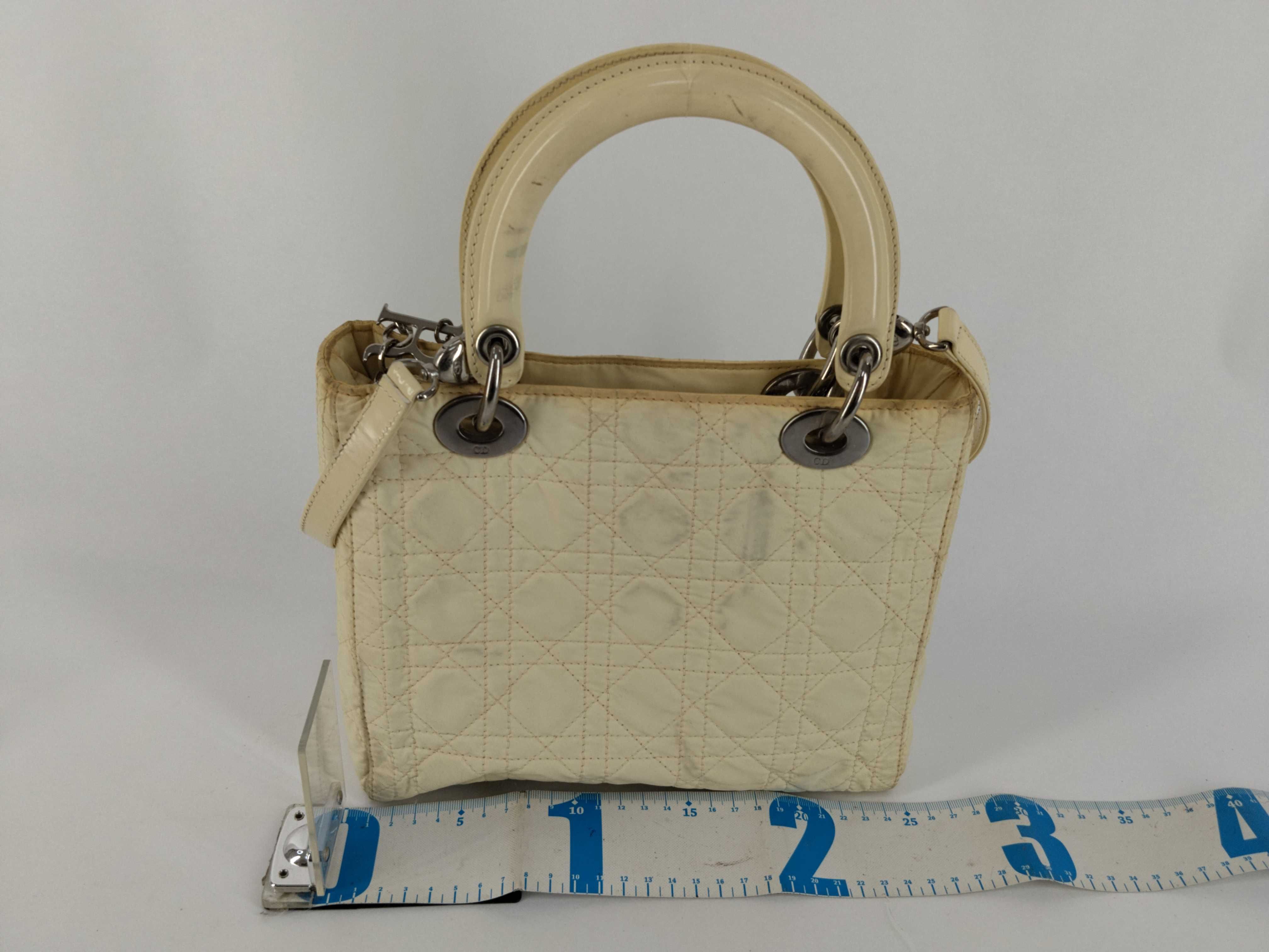 Lady Dior handbag, ivory. — view 2
