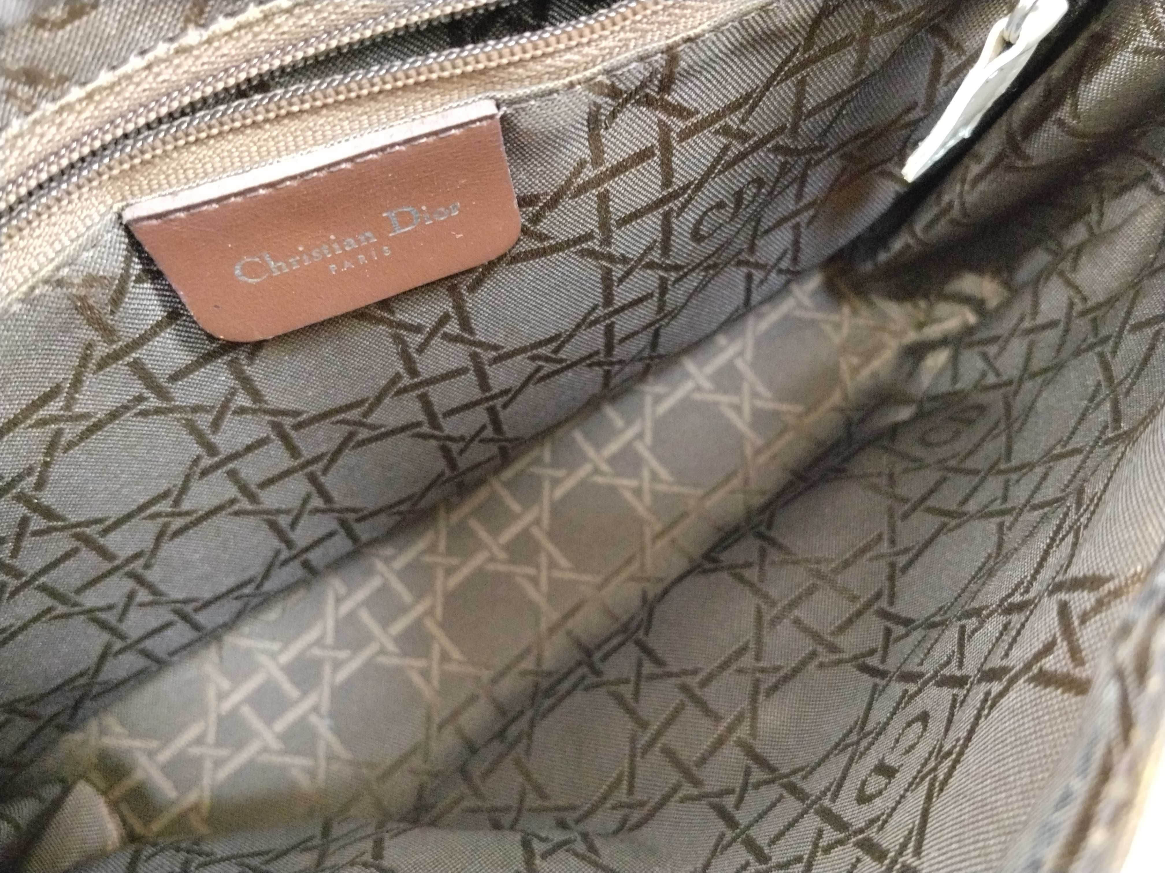 Lady Dior handbag, ivory. — view 11