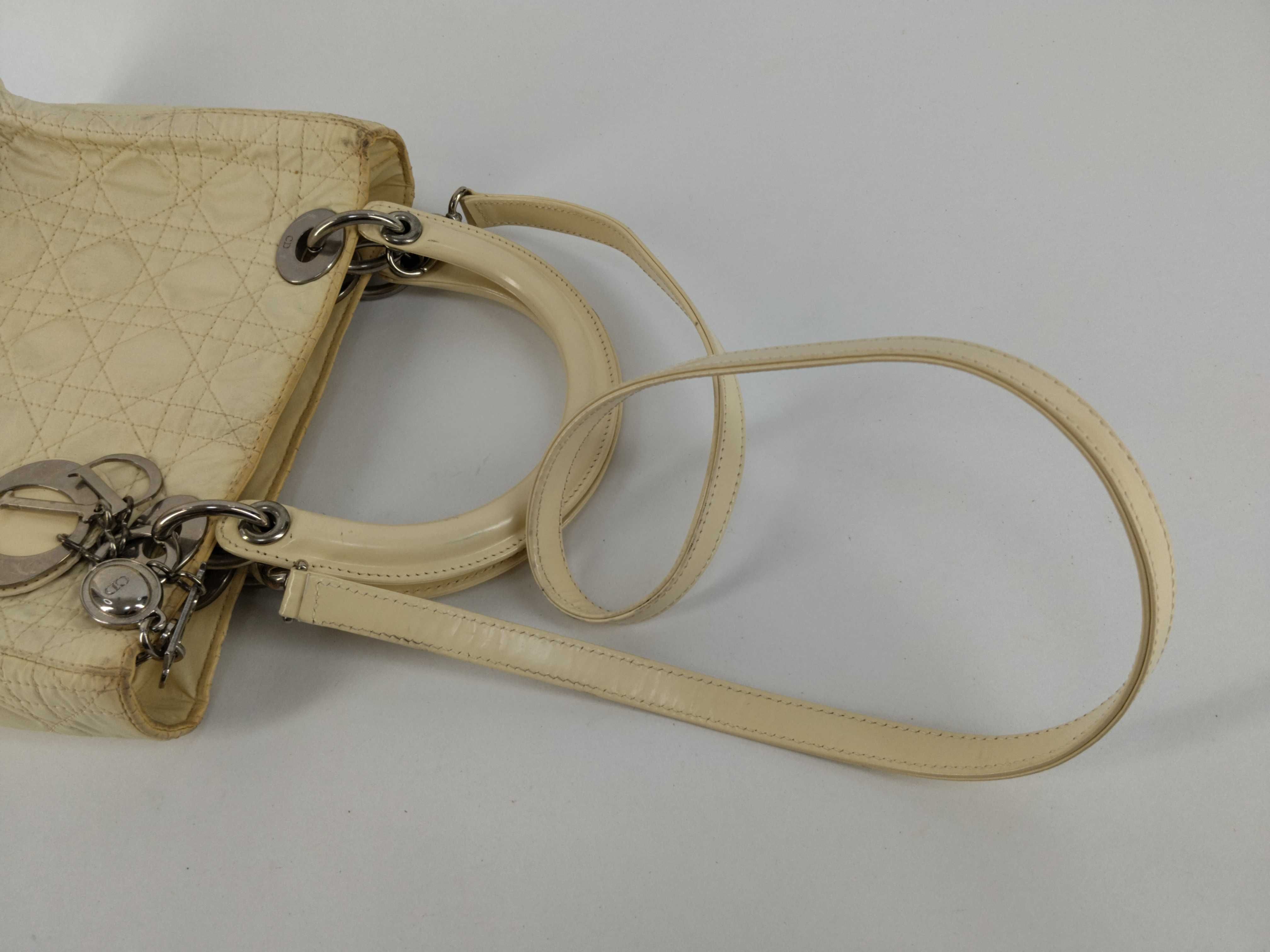 Lady Dior handbag, ivory. — view 3