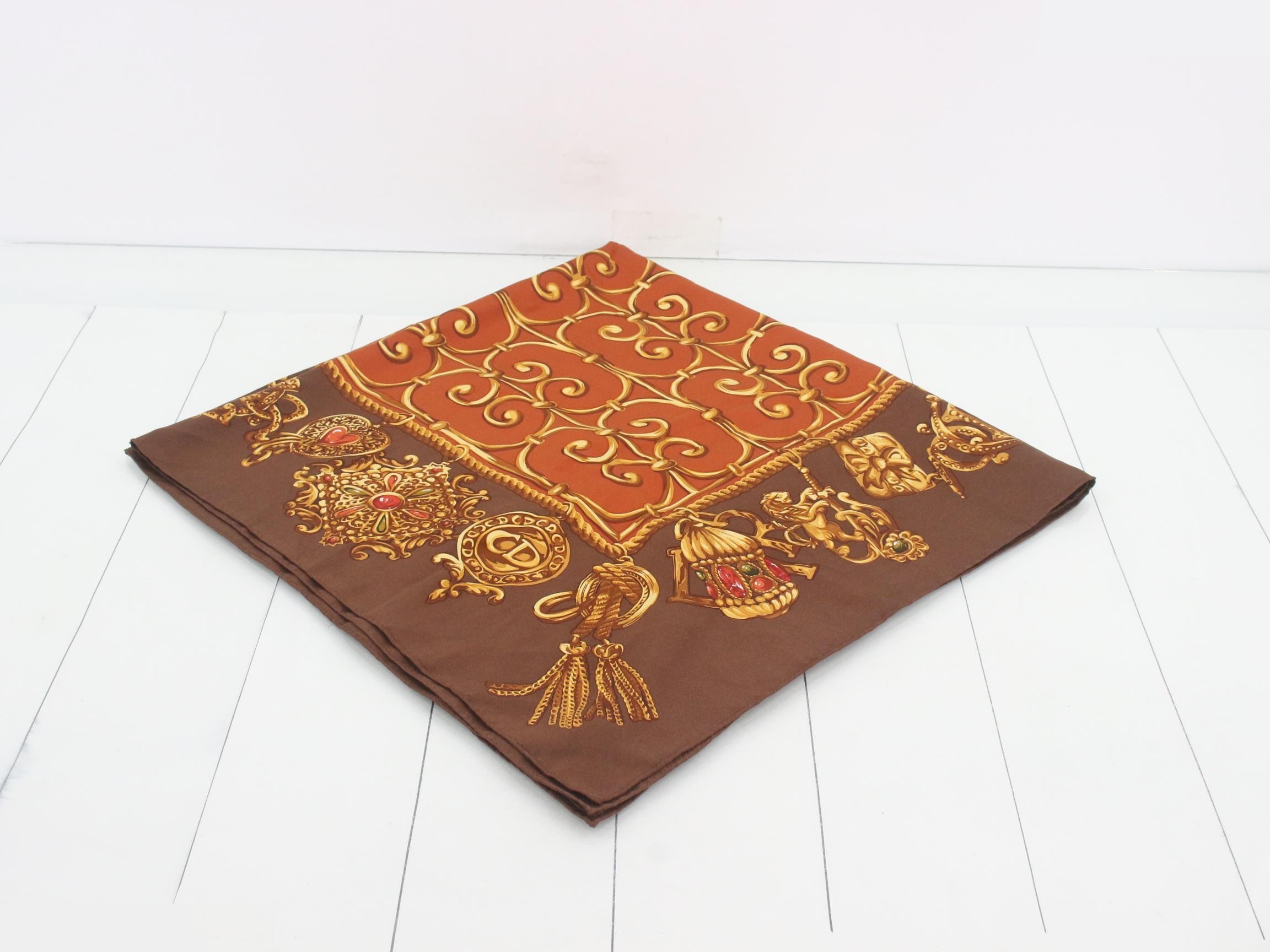 scarf — view 2