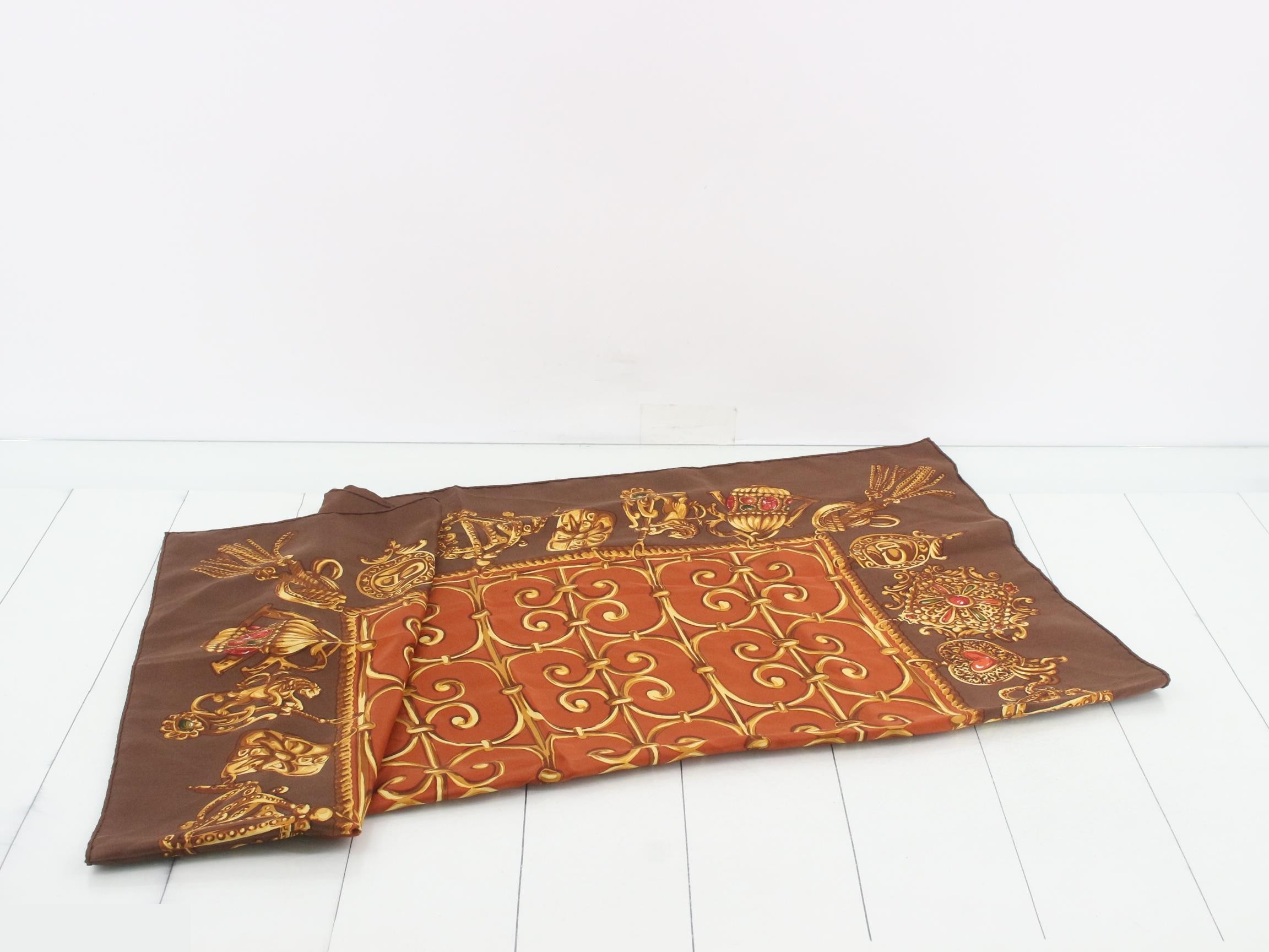 scarf — view 3