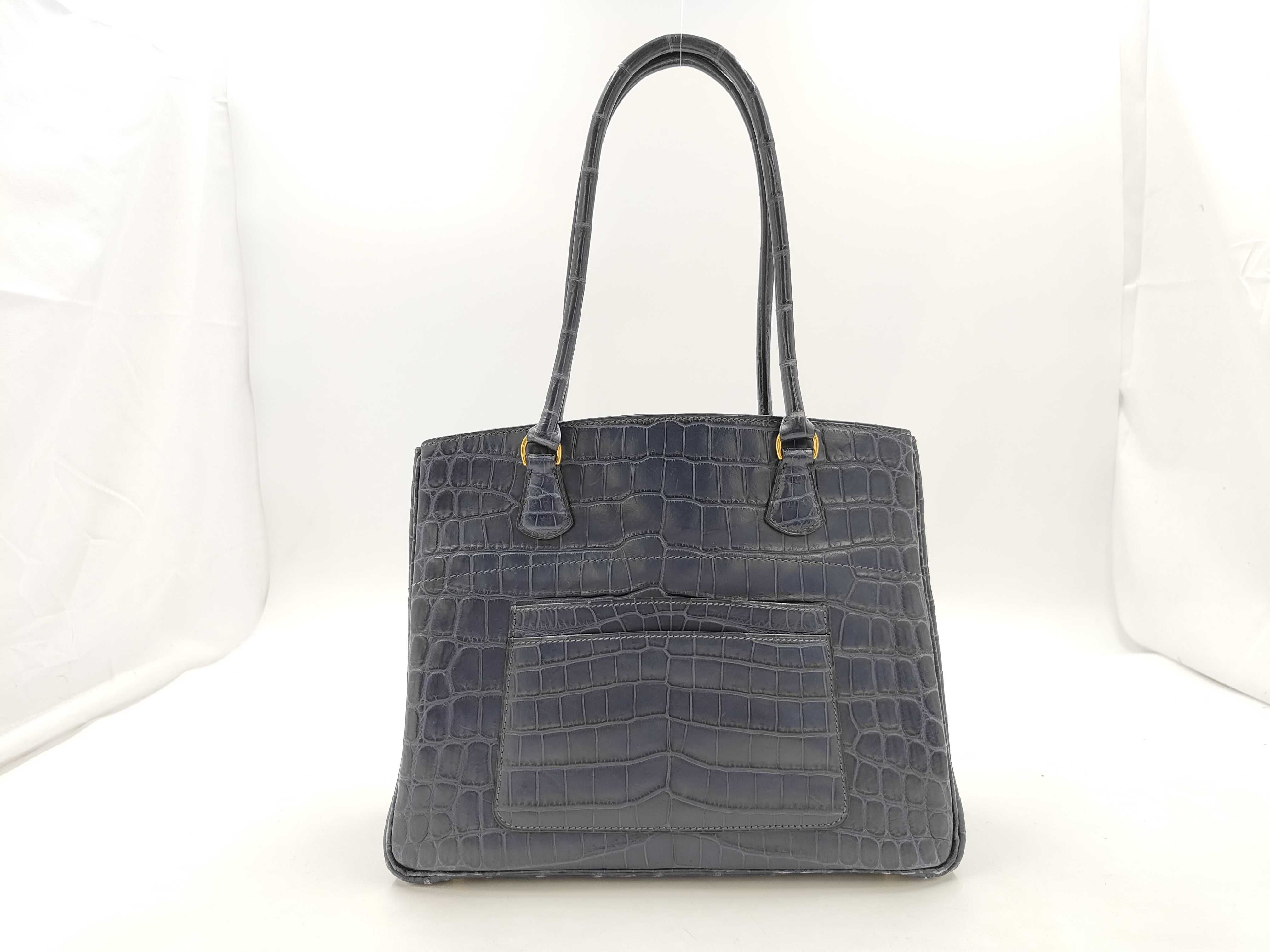 LA Tote Niloticus Navy Blue Gold Hardware F Handbag