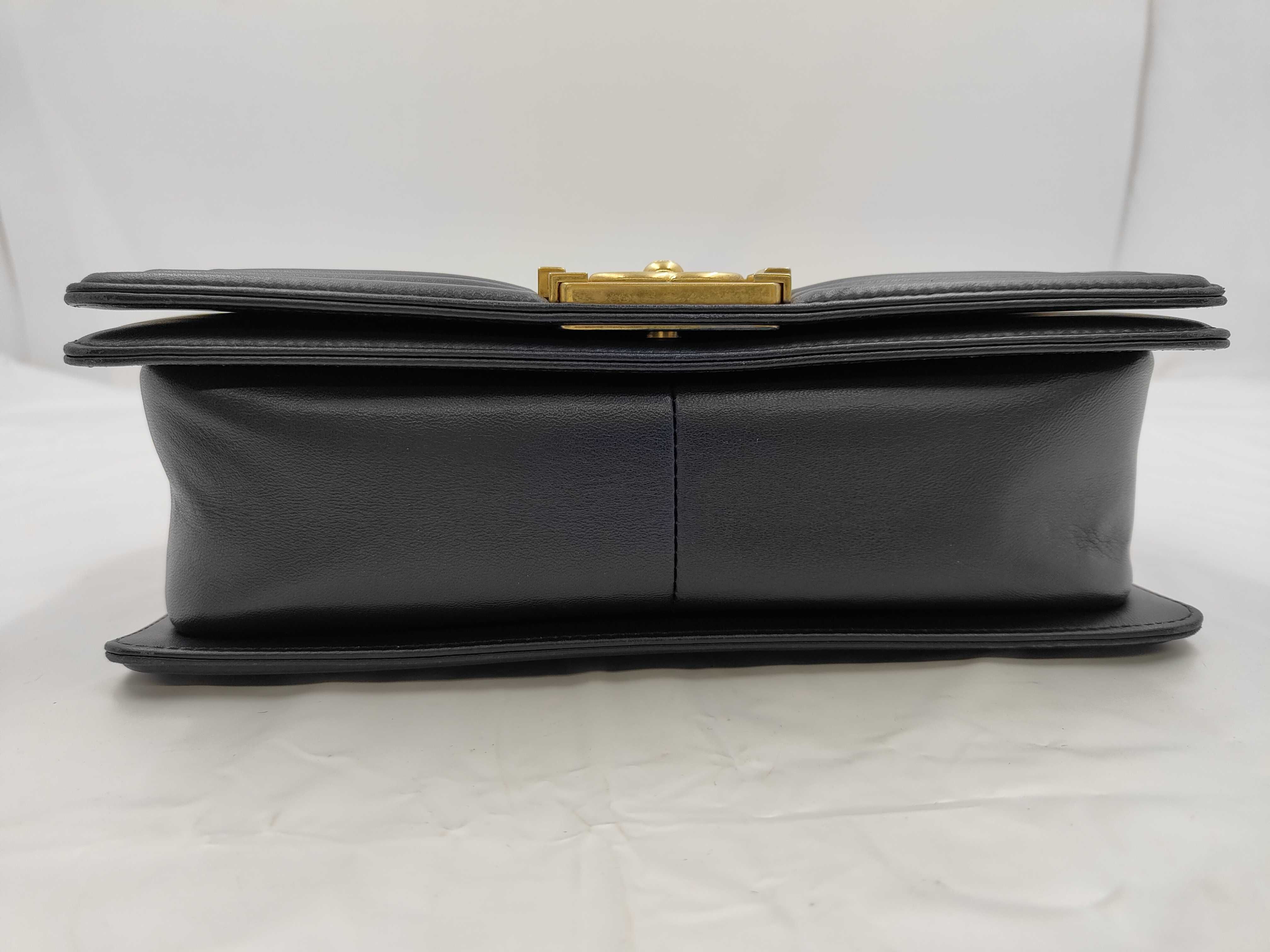 Diana 25 Matelassé Lambskin Navy Shoulder Bag — view 7