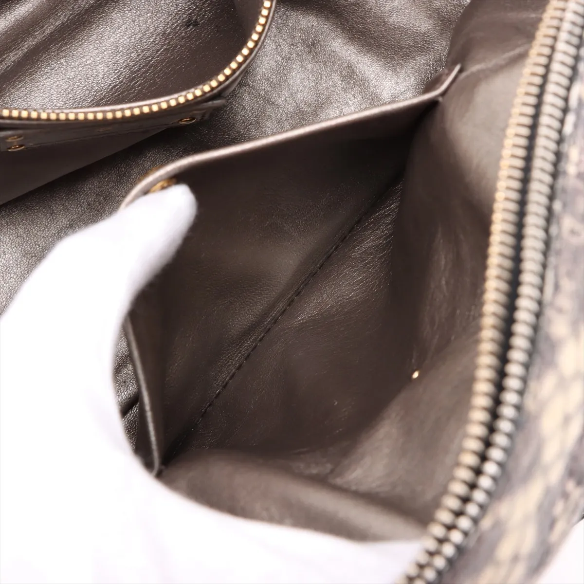 leather handbag gray x beige — view 9