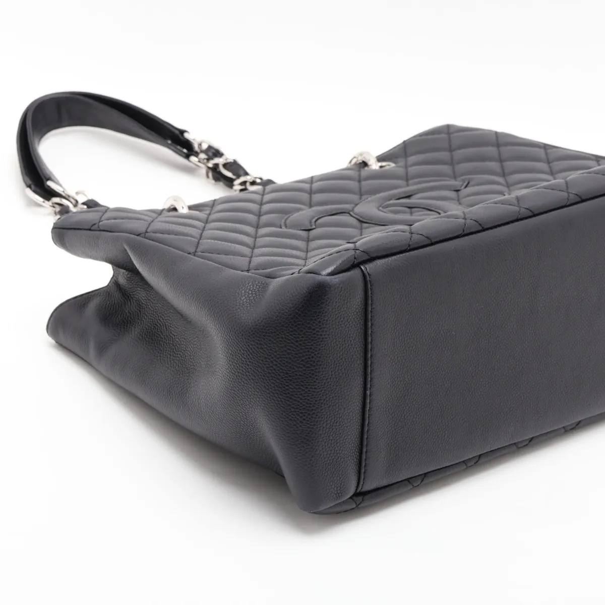 GST Caviar Skin Chain Tote Bag, Black with Silver Hardware, 11604075, Serial Number 11 — view 4